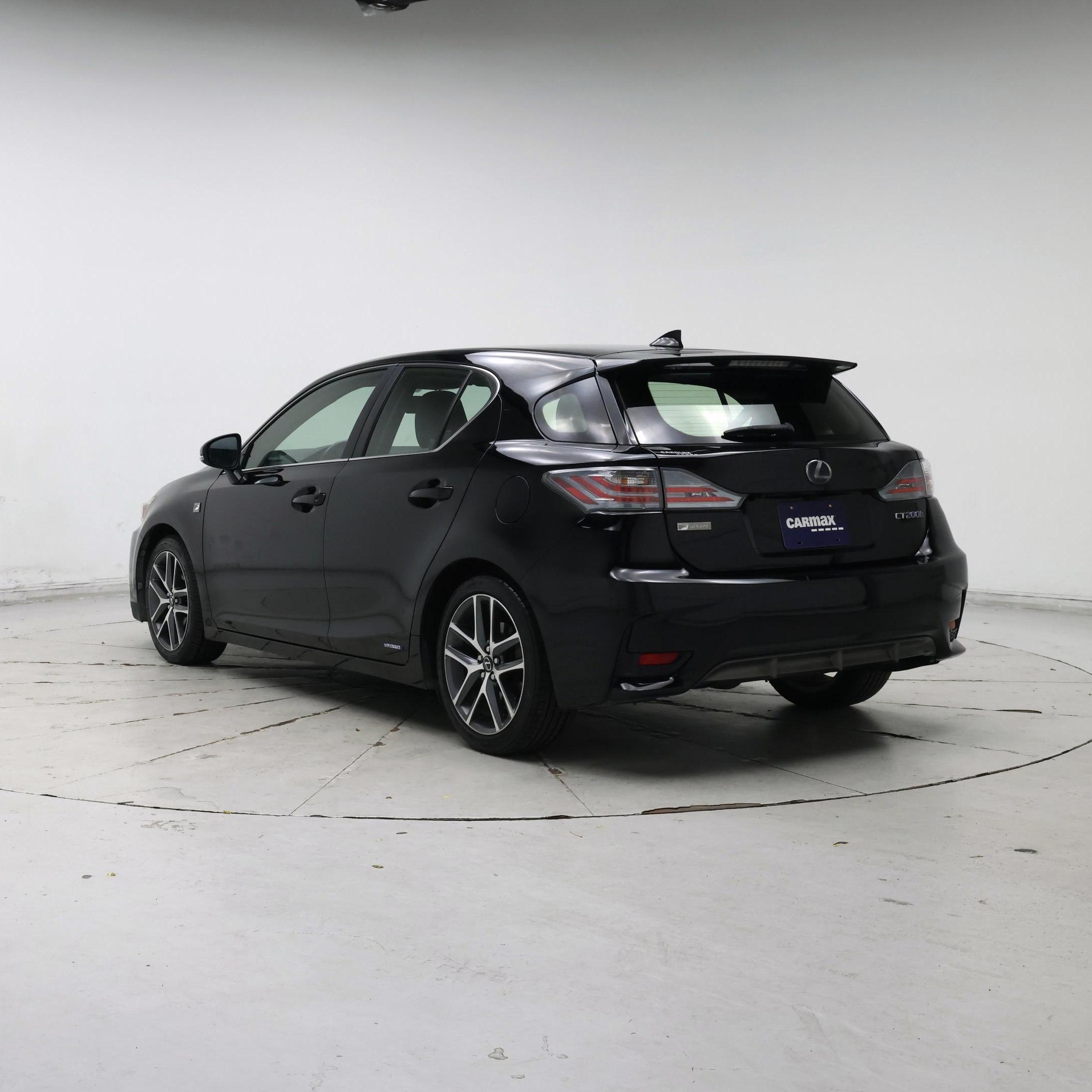 Thumbnail: 2016 Lexus CT - 2