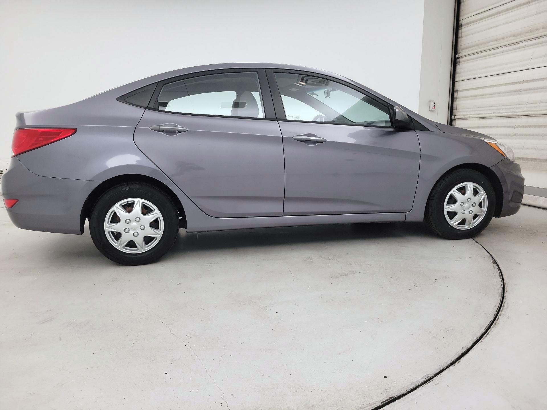 Thumbnail: 2016 Hyundai Accent - 4