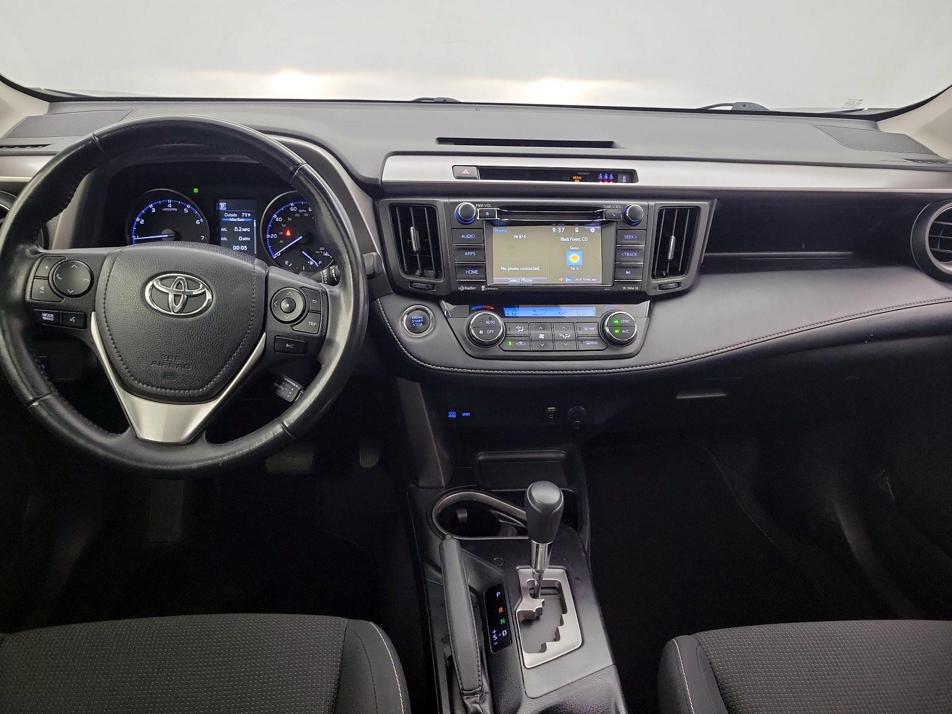 Thumbnail: 2018 Toyota RAV4 - 9