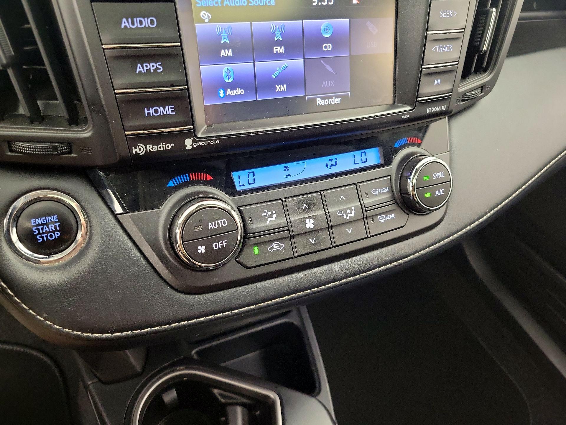 Thumbnail: 2018 Toyota RAV4 - 16