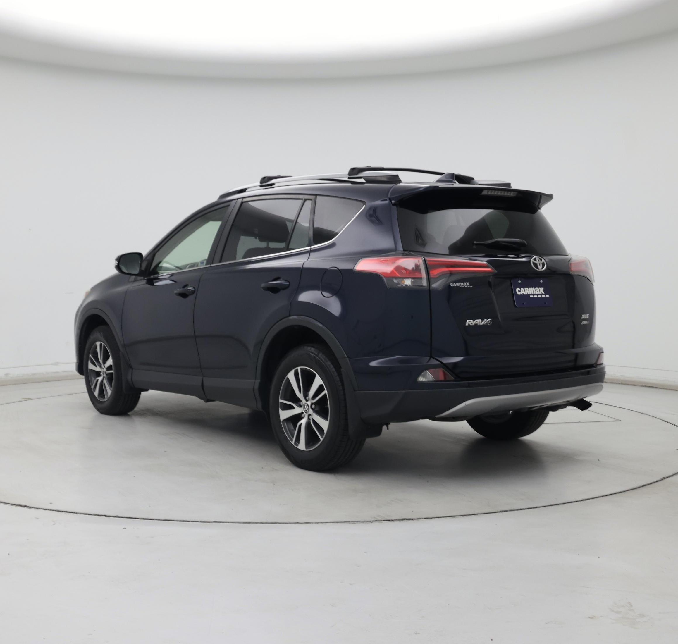 Thumbnail: 2018 Toyota RAV4 - 2