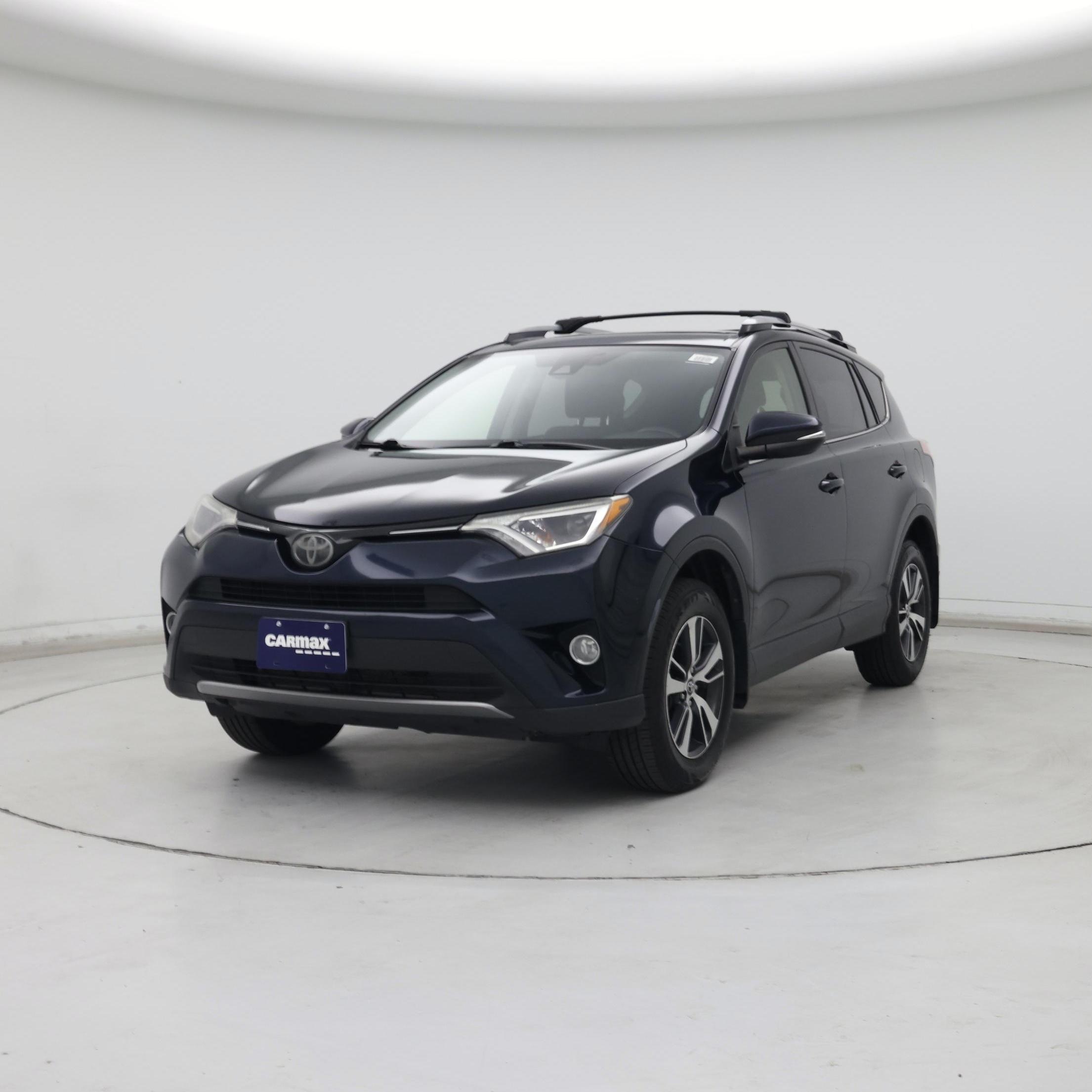 Thumbnail: 2018 Toyota RAV4 - 4