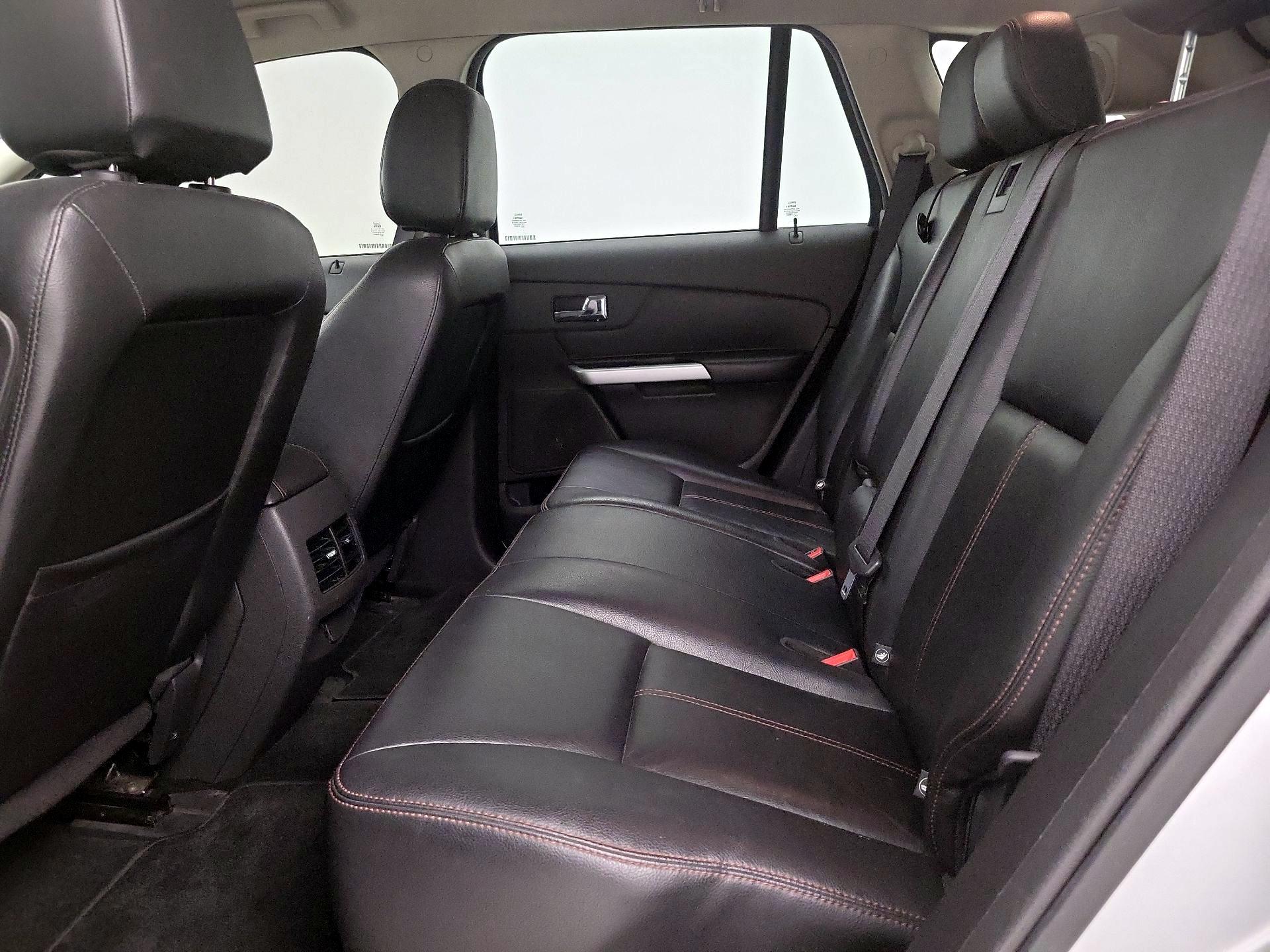 Thumbnail: 2013 Ford Edge - 19