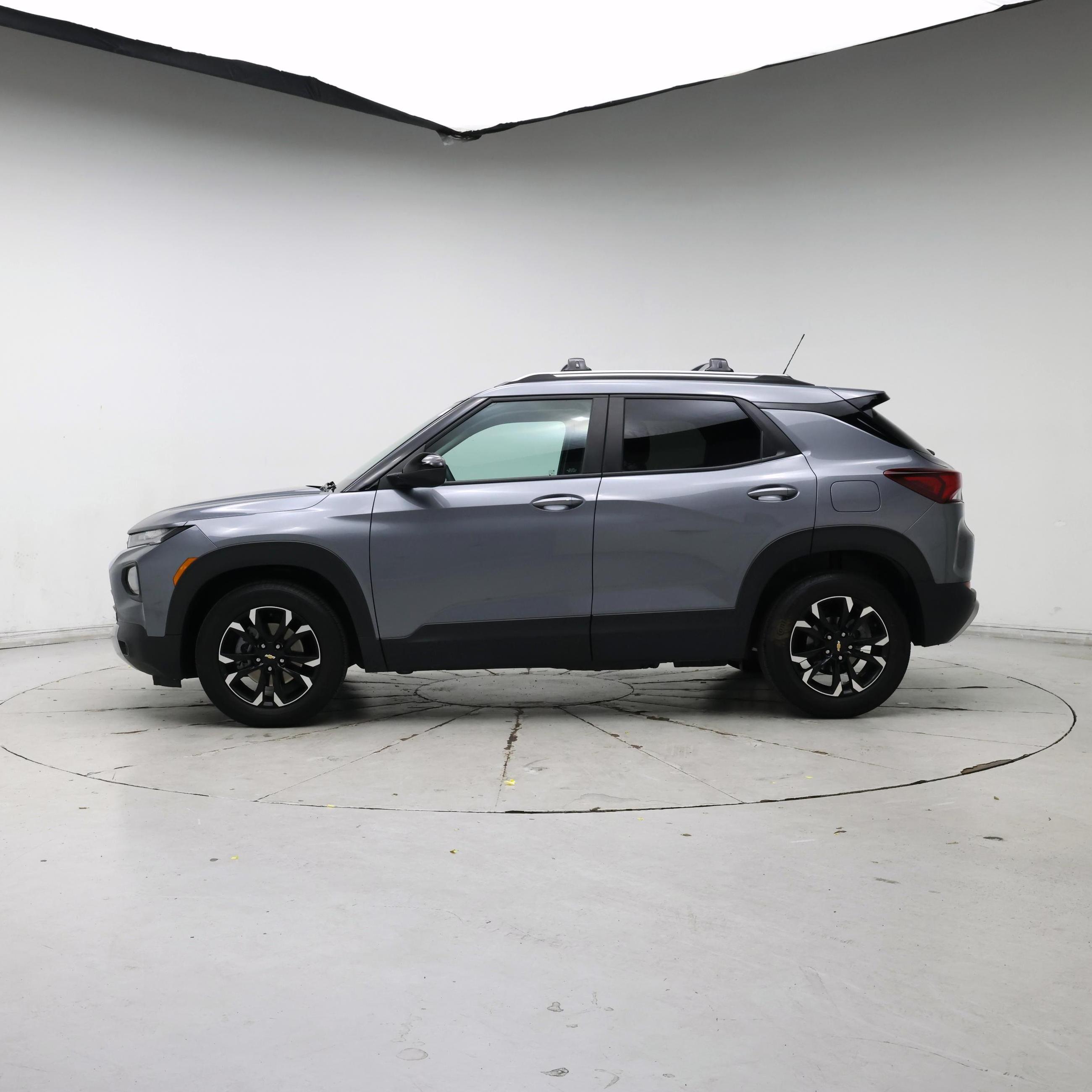 Thumbnail: 2022 Chevrolet TrailBlazer - 3