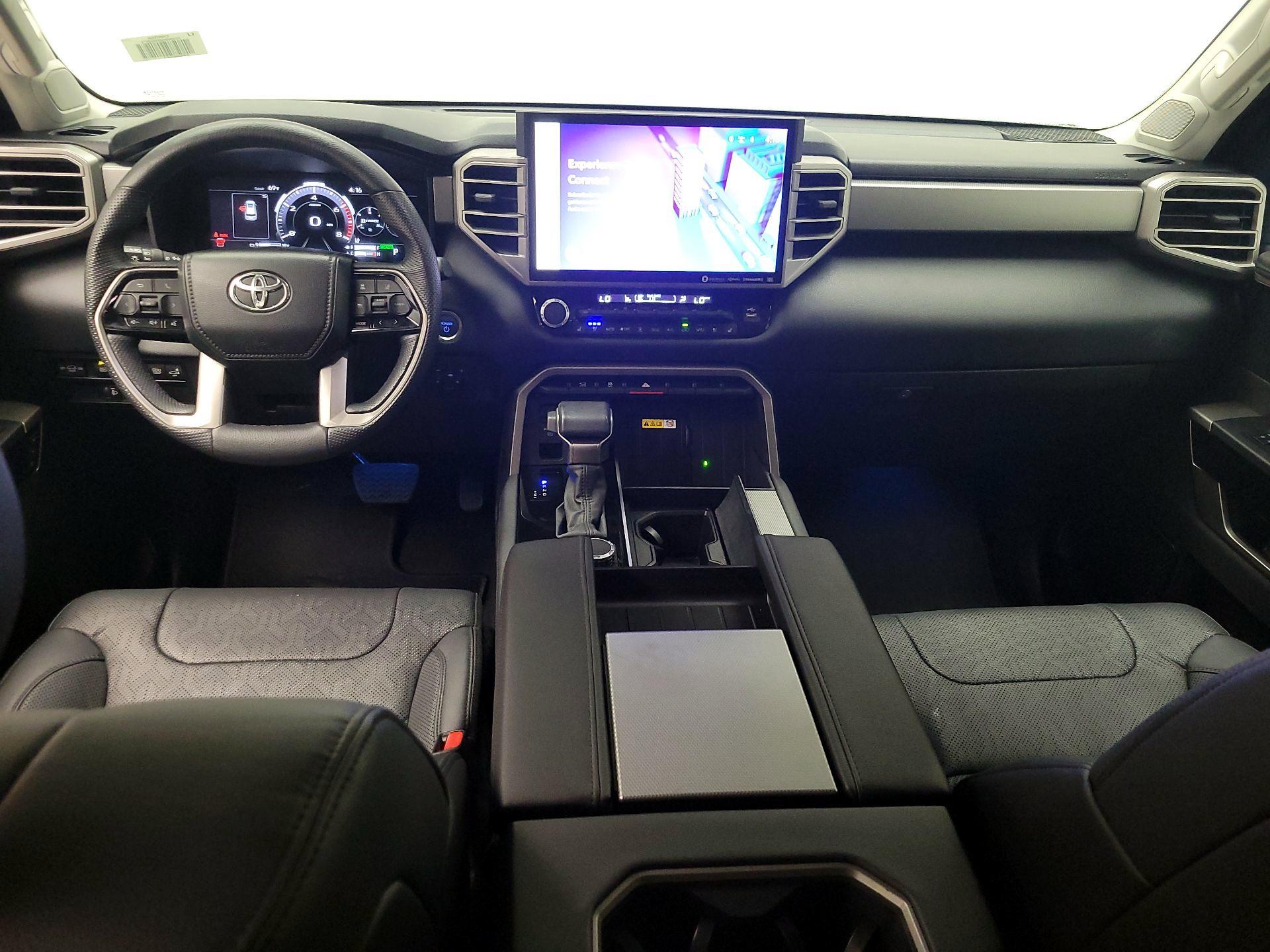 Thumbnail: 2024 Toyota Sequoia - 9