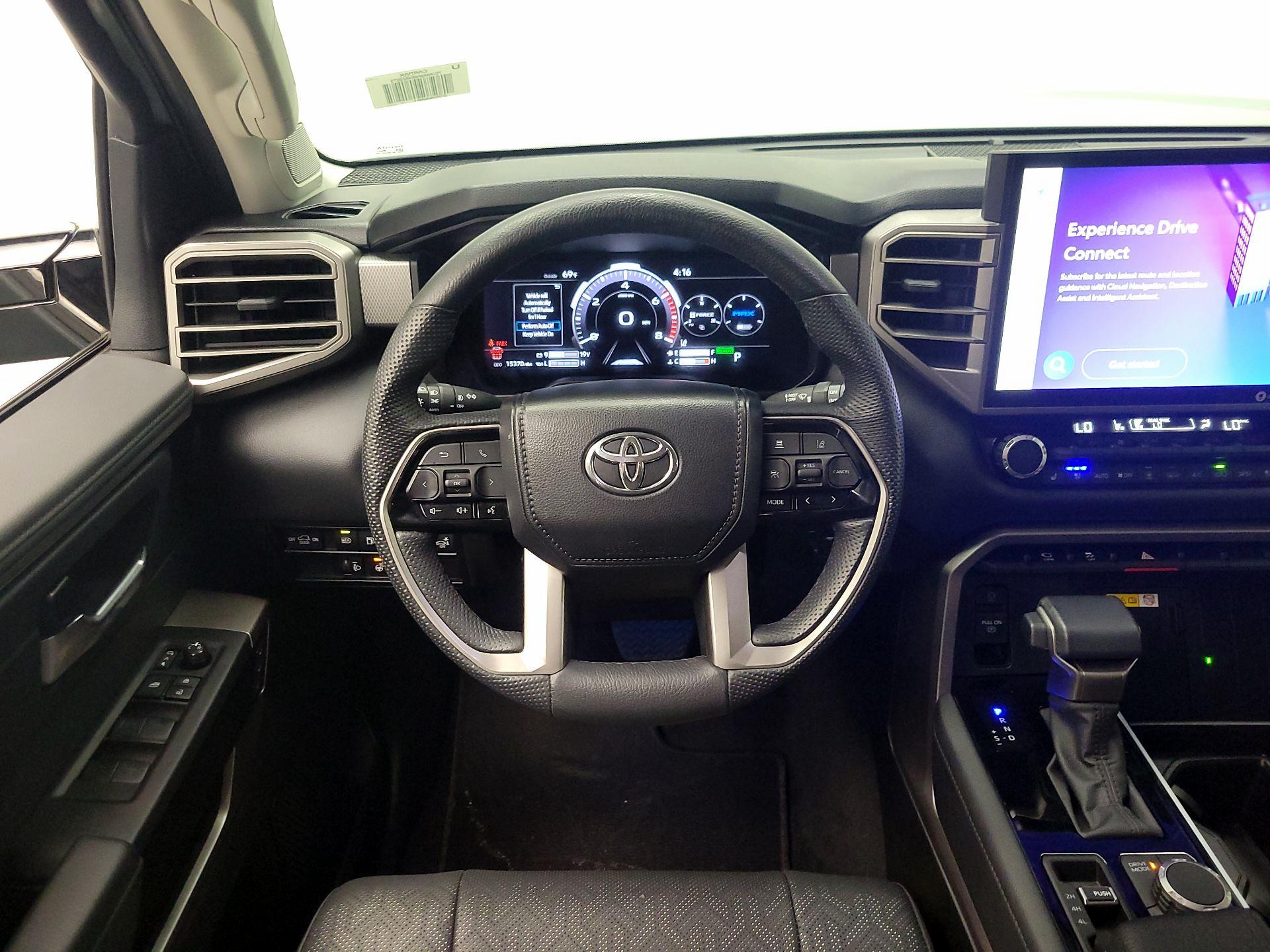 Thumbnail: 2024 Toyota Sequoia - 10