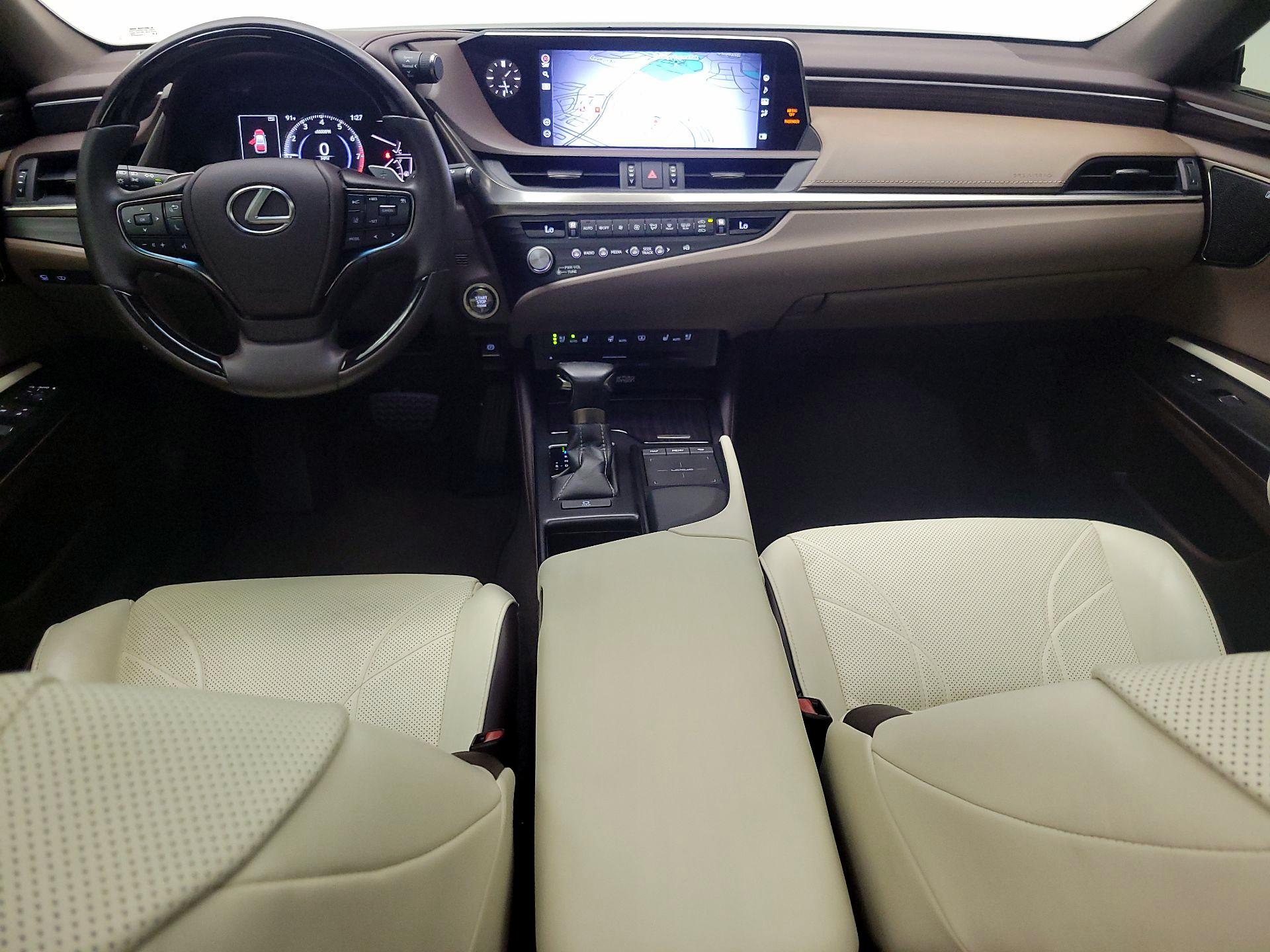 Thumbnail: 2021 Lexus ES - 9