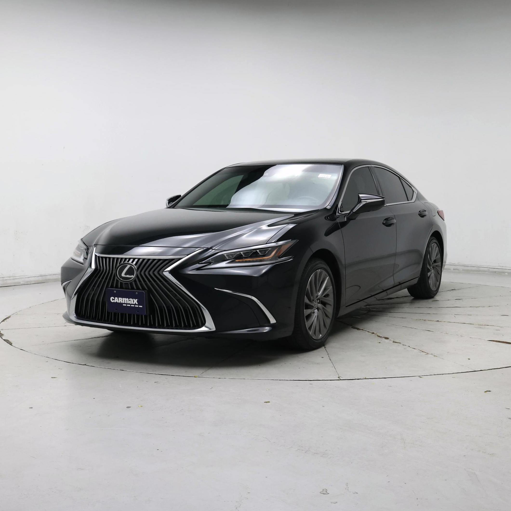 Thumbnail: 2021 Lexus ES - 4