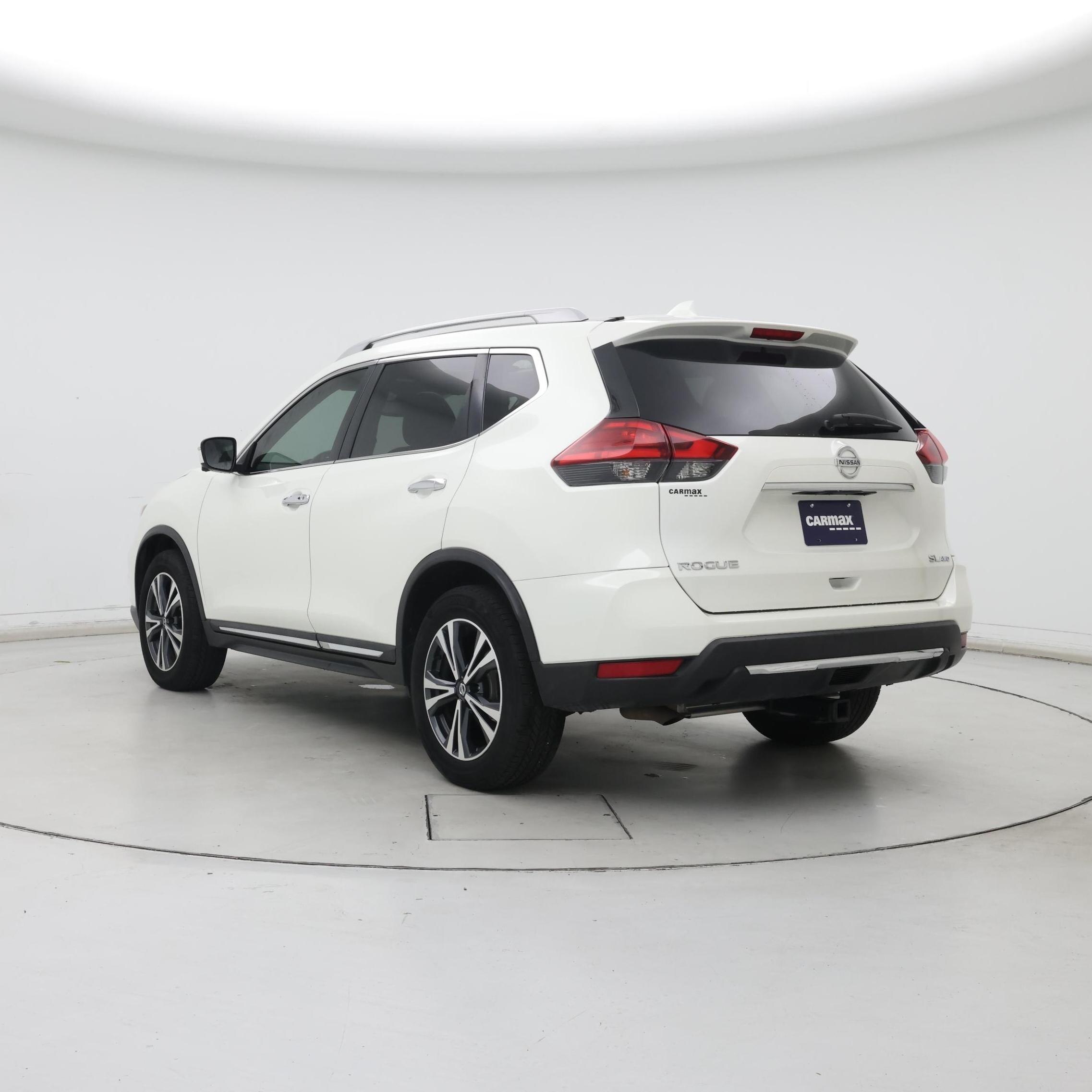 Thumbnail: 2017 Nissan Rogue - 2