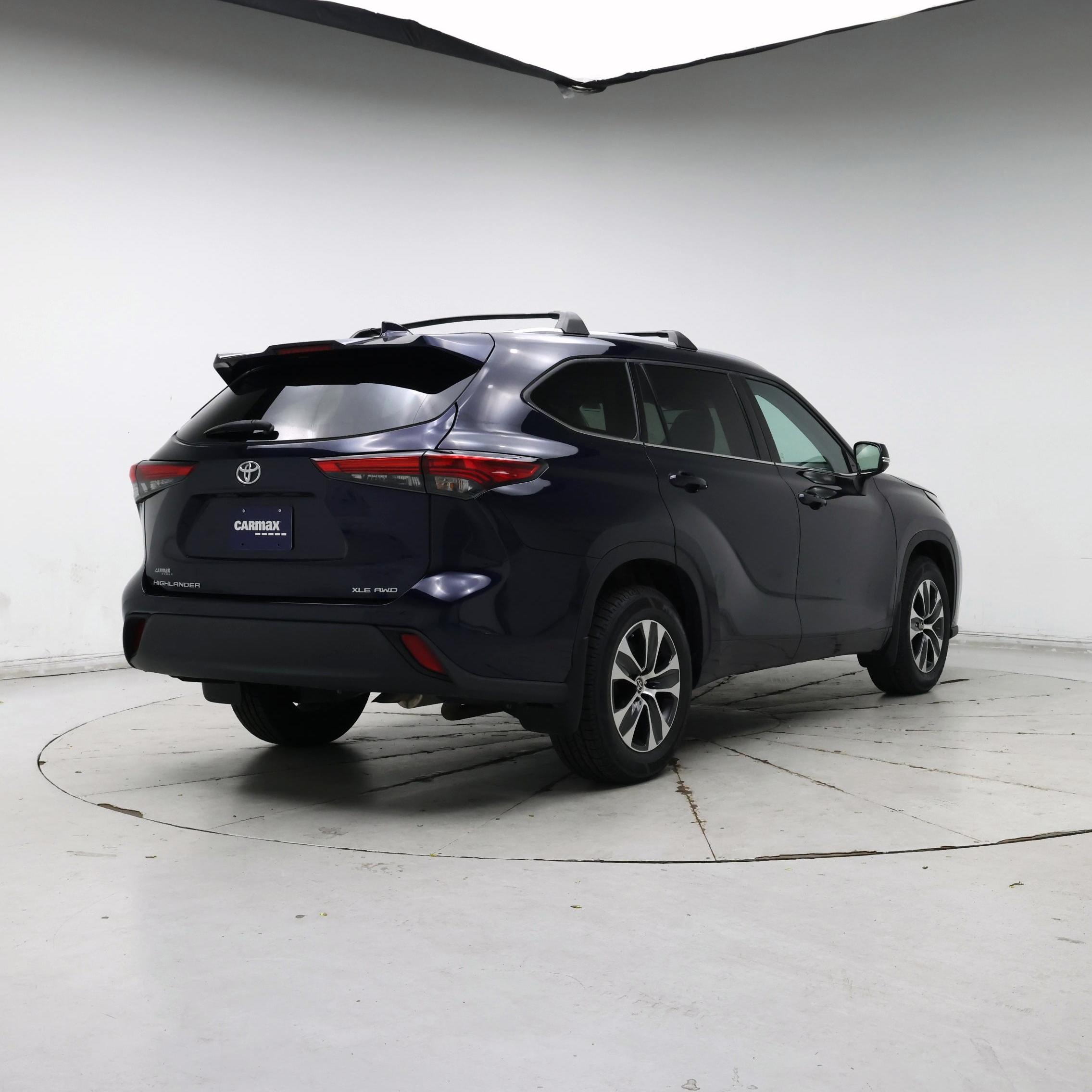 Thumbnail: 2022 Toyota Highlander - 8