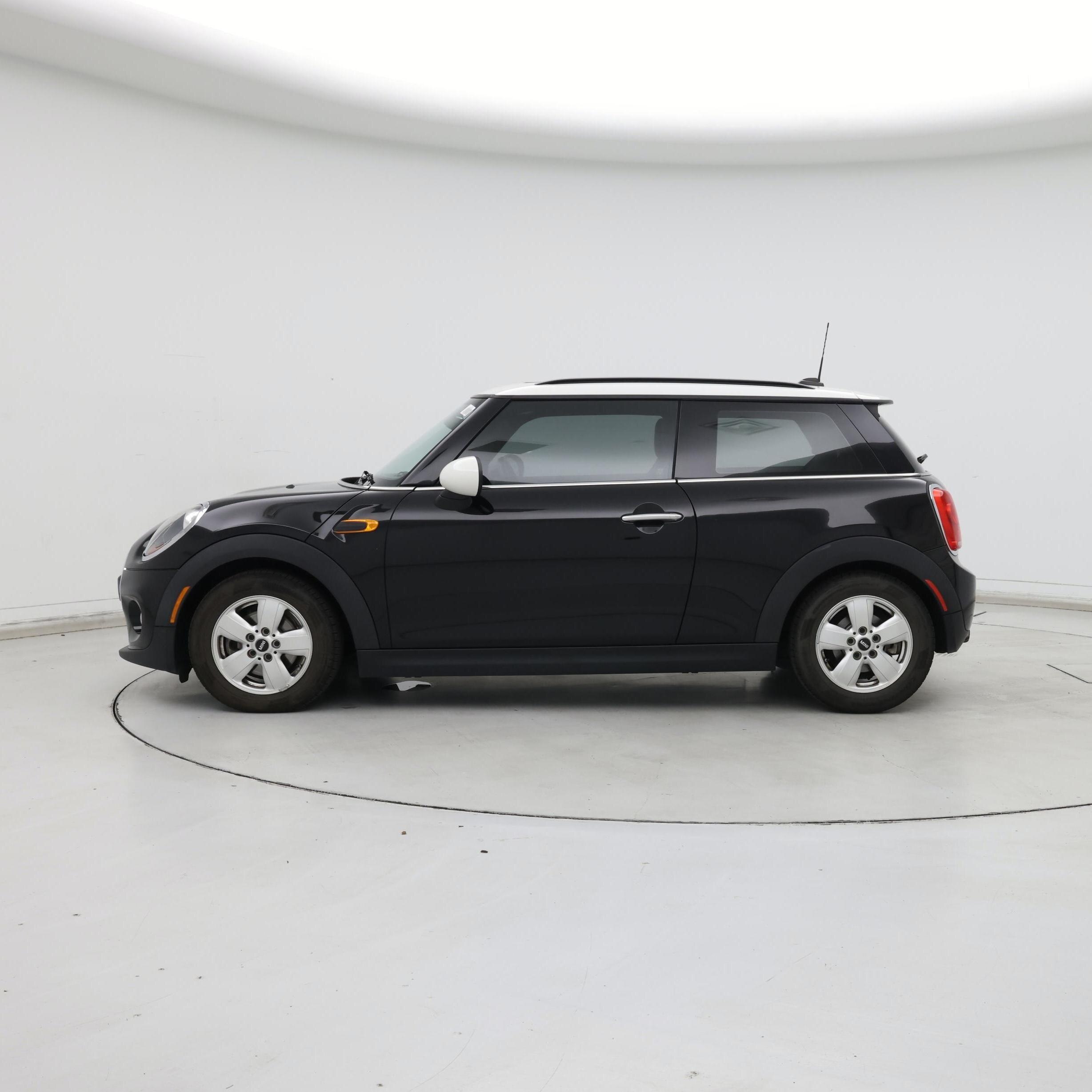 Thumbnail: 2016 MINI Cooper Hardtop - 3