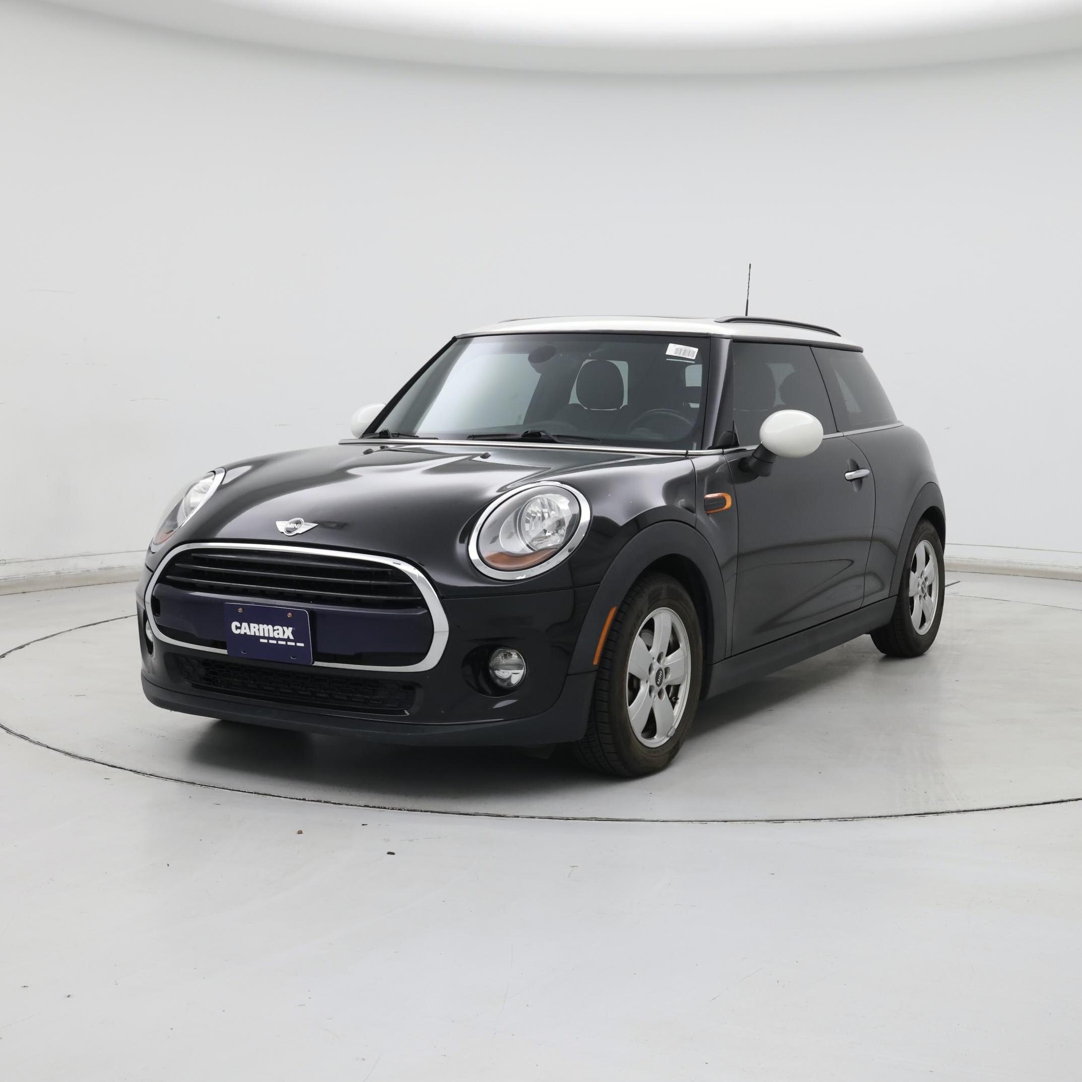 Thumbnail: 2016 MINI Cooper Hardtop - 4