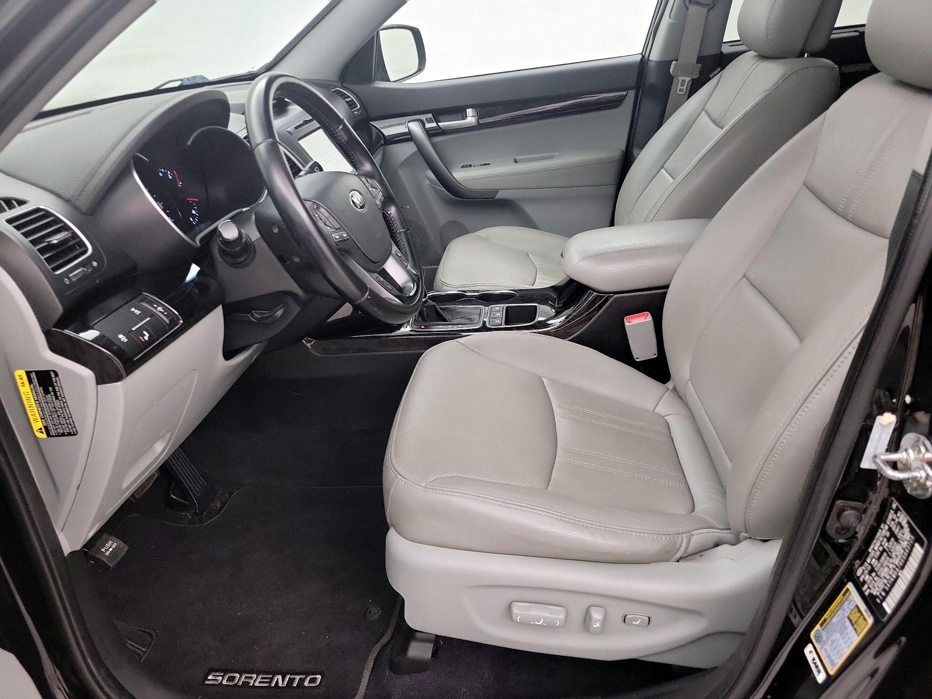 Thumbnail: 2014 Kia Sorento - 11