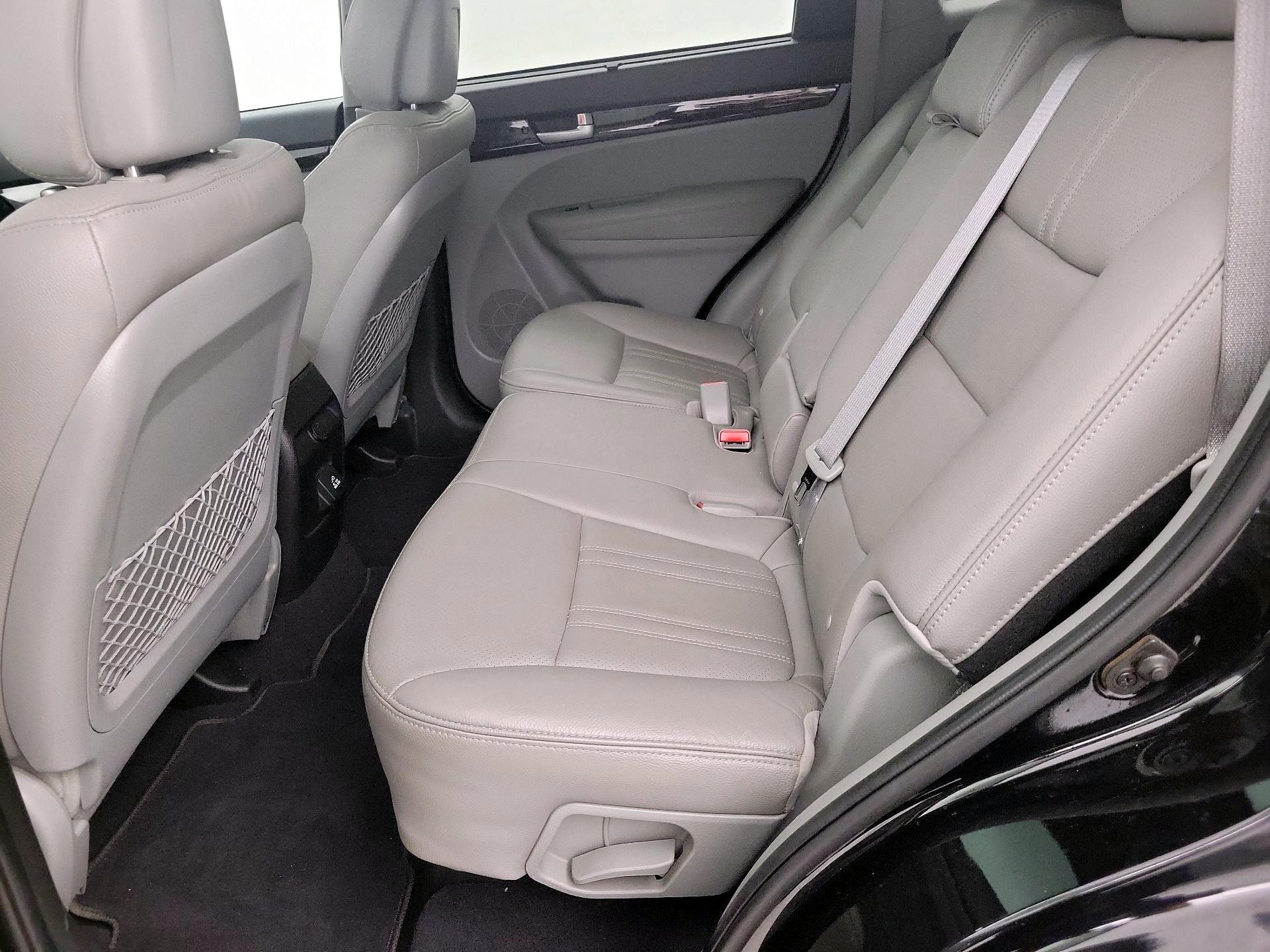 Thumbnail: 2014 Kia Sorento - 20