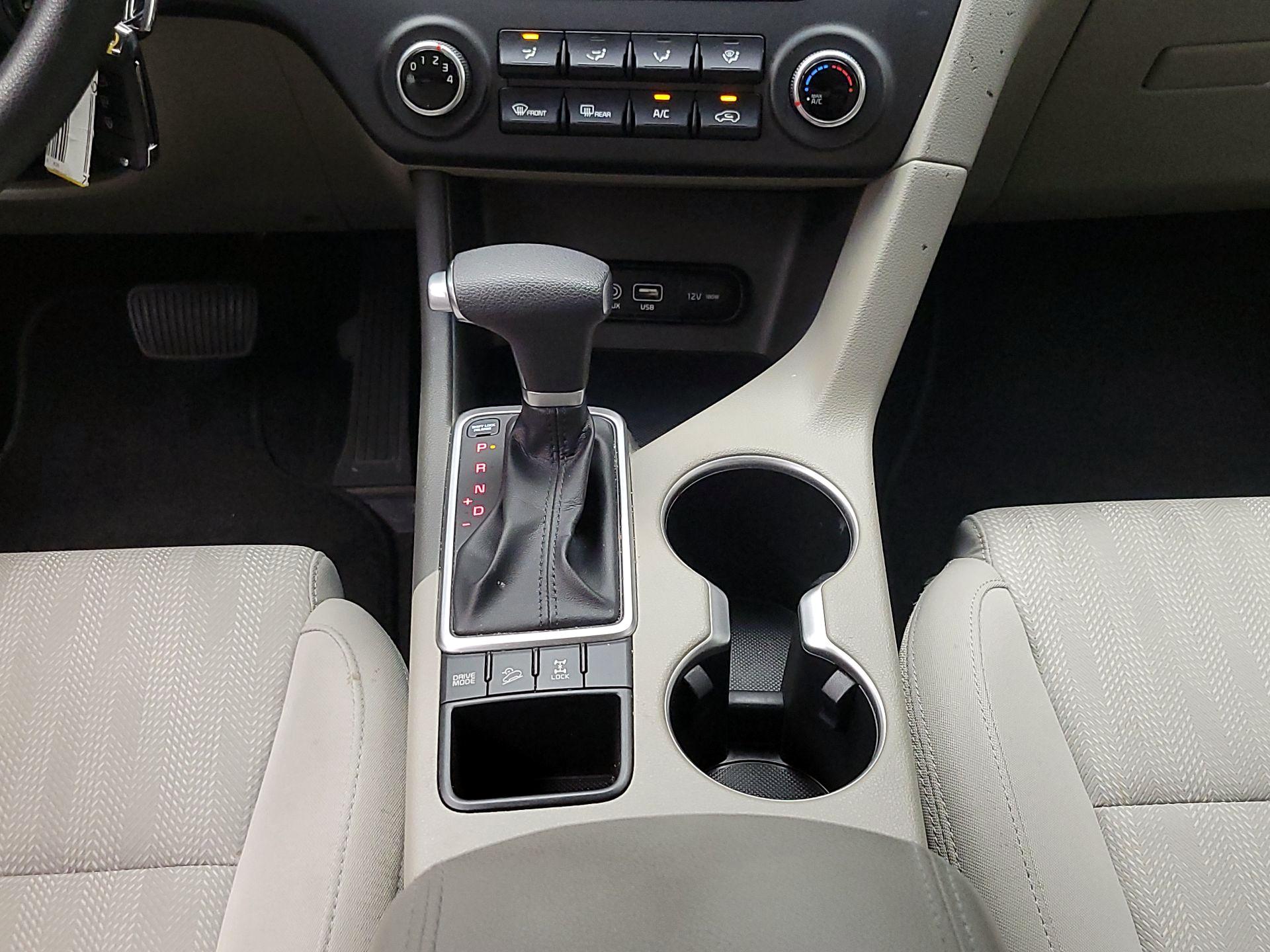 Thumbnail: 2019 Kia Sportage - 17