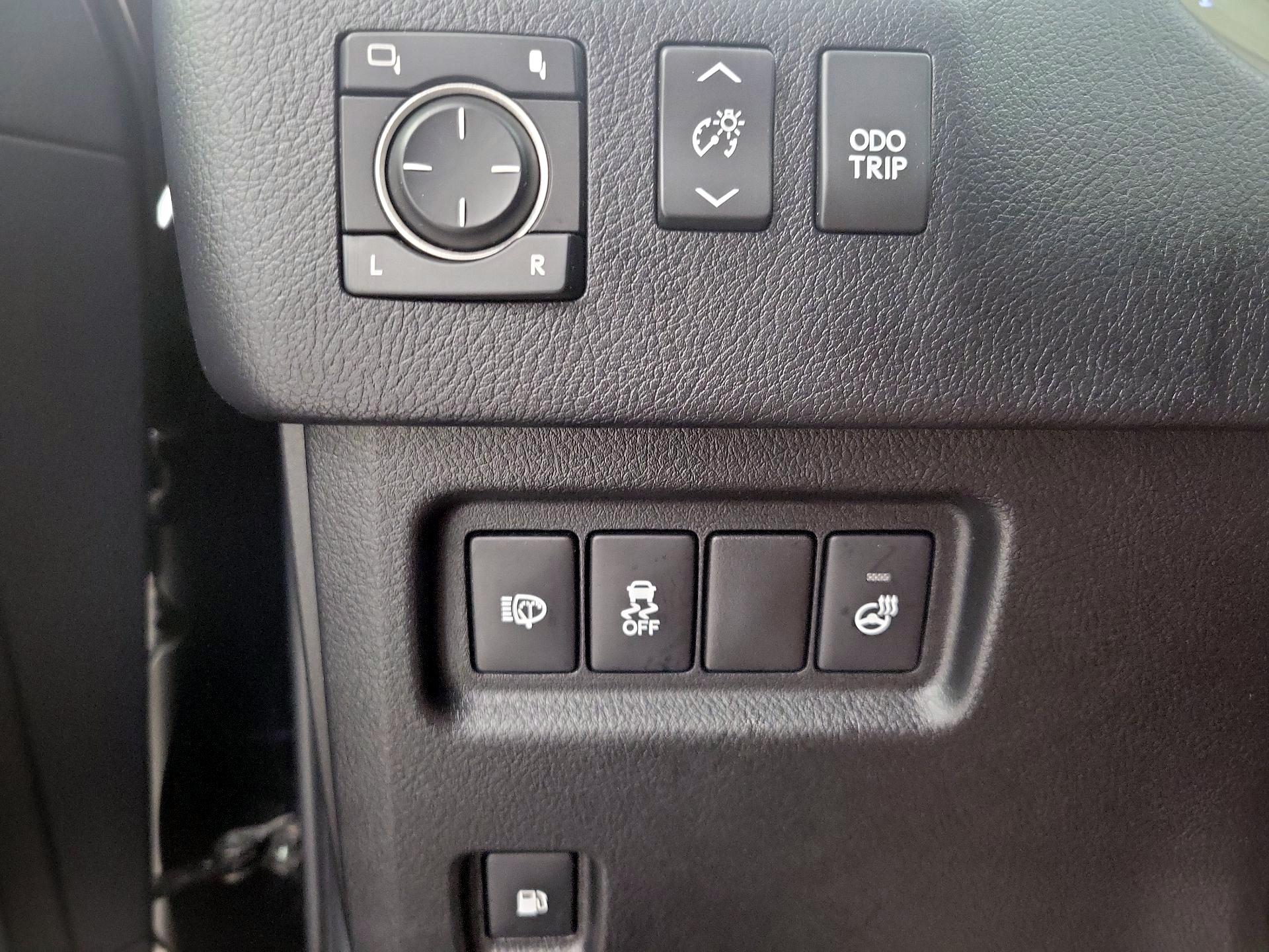 Thumbnail: 2013 Lexus GX - 13