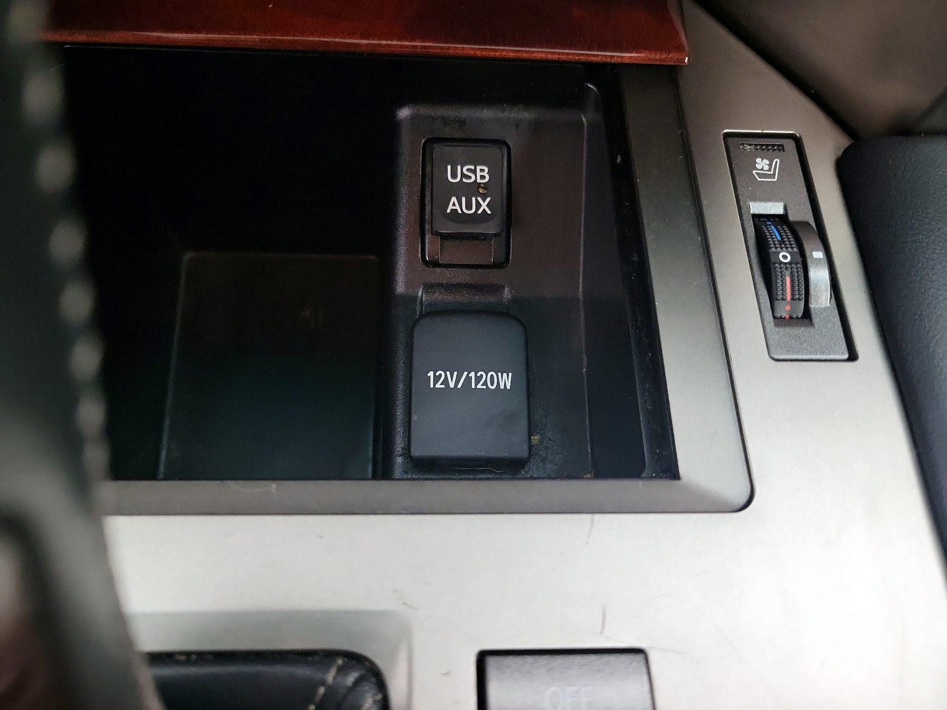 Thumbnail: 2013 Lexus GX - 19