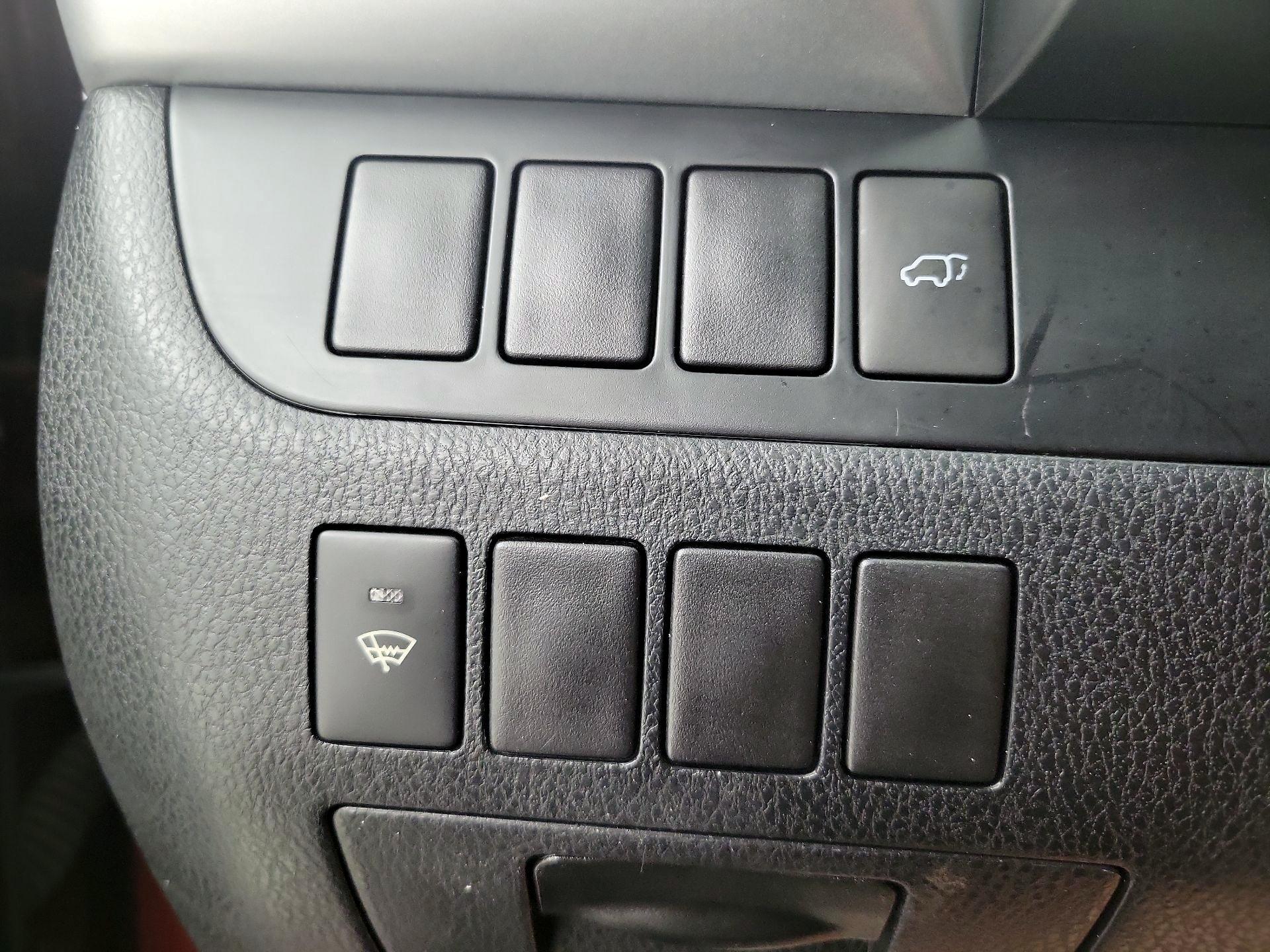 Thumbnail: 2014 Toyota Highlander - 13