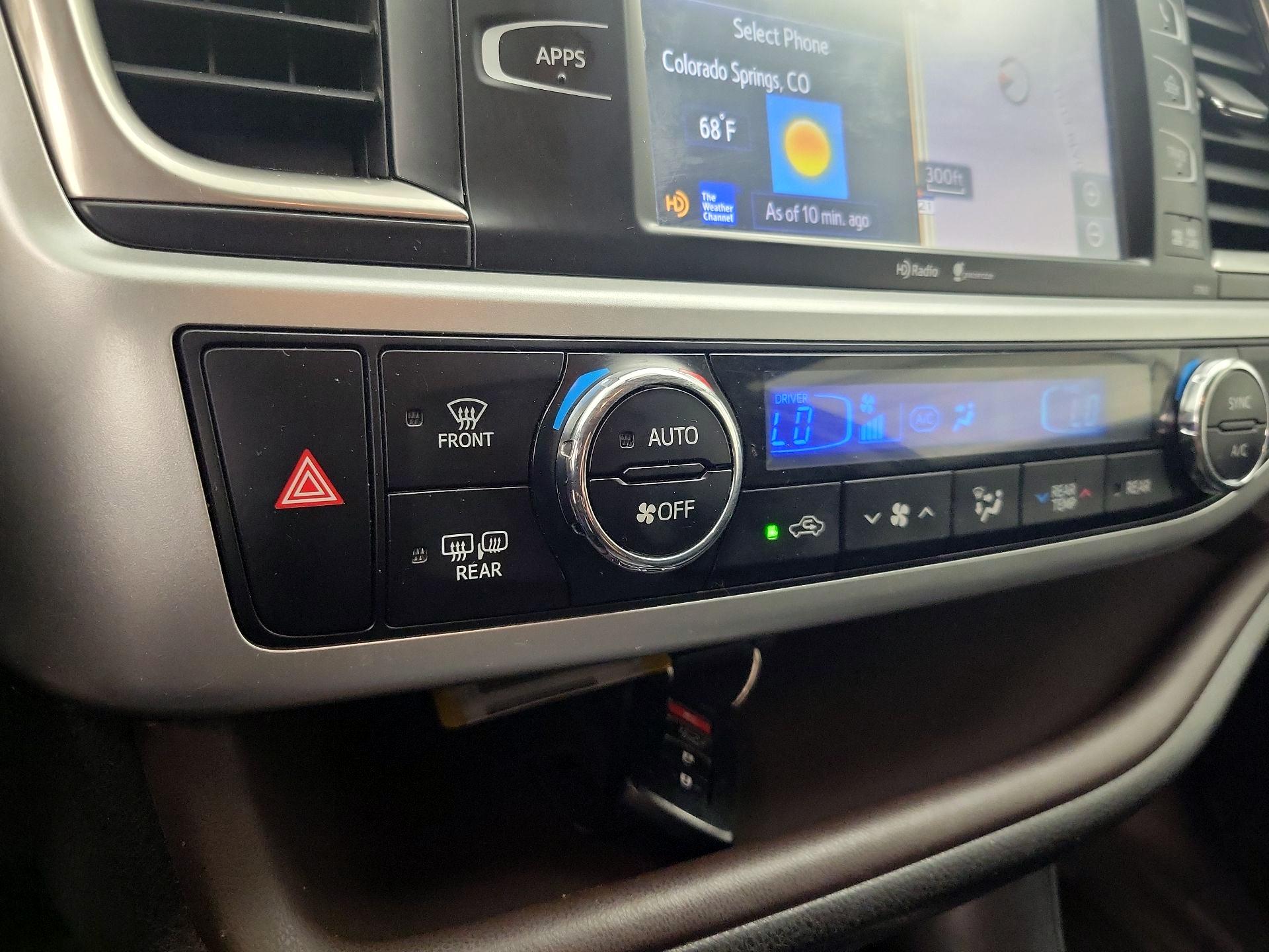 Thumbnail: 2014 Toyota Highlander - 17