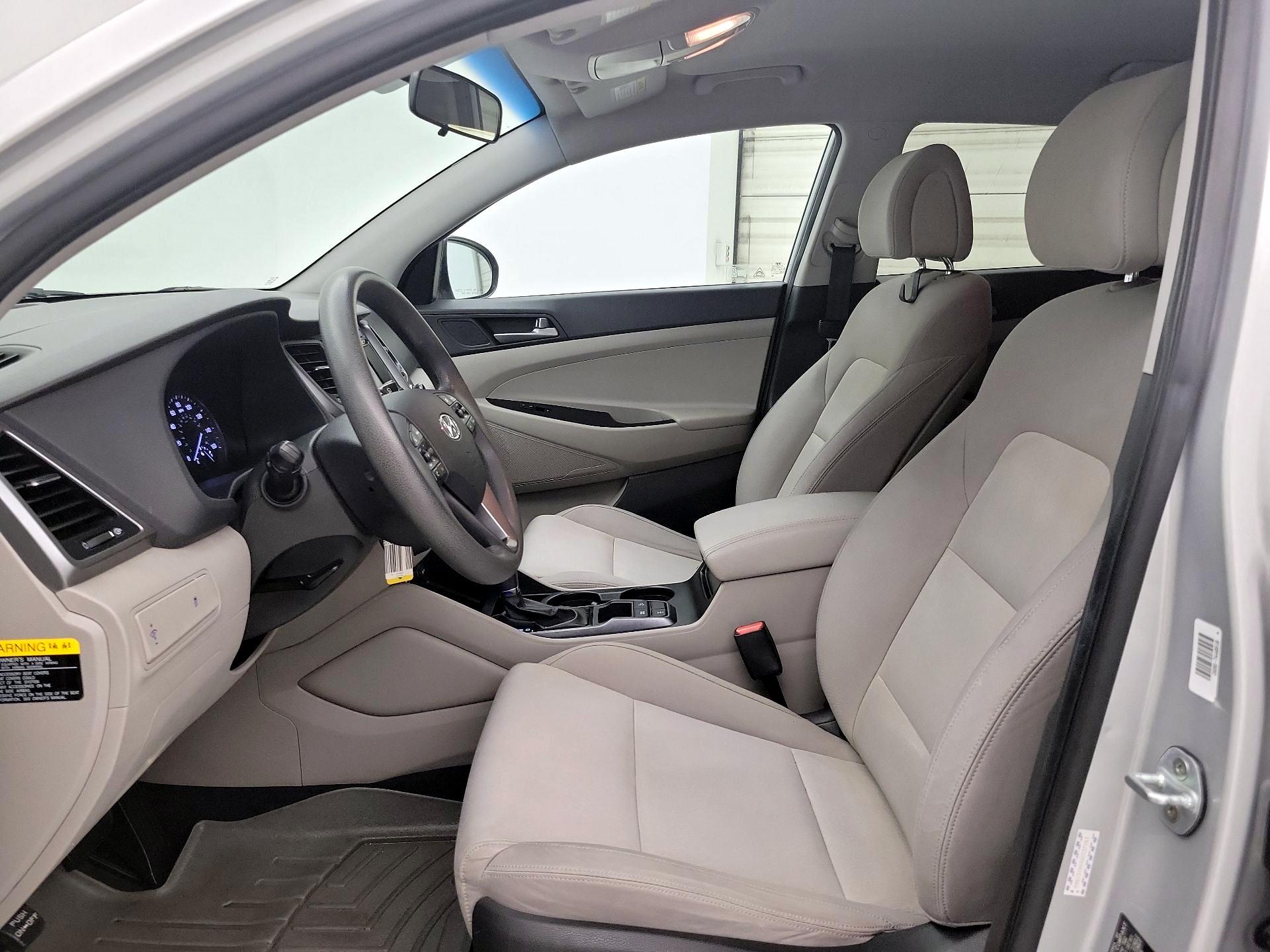 Thumbnail: 2016 Hyundai Tucson - 11