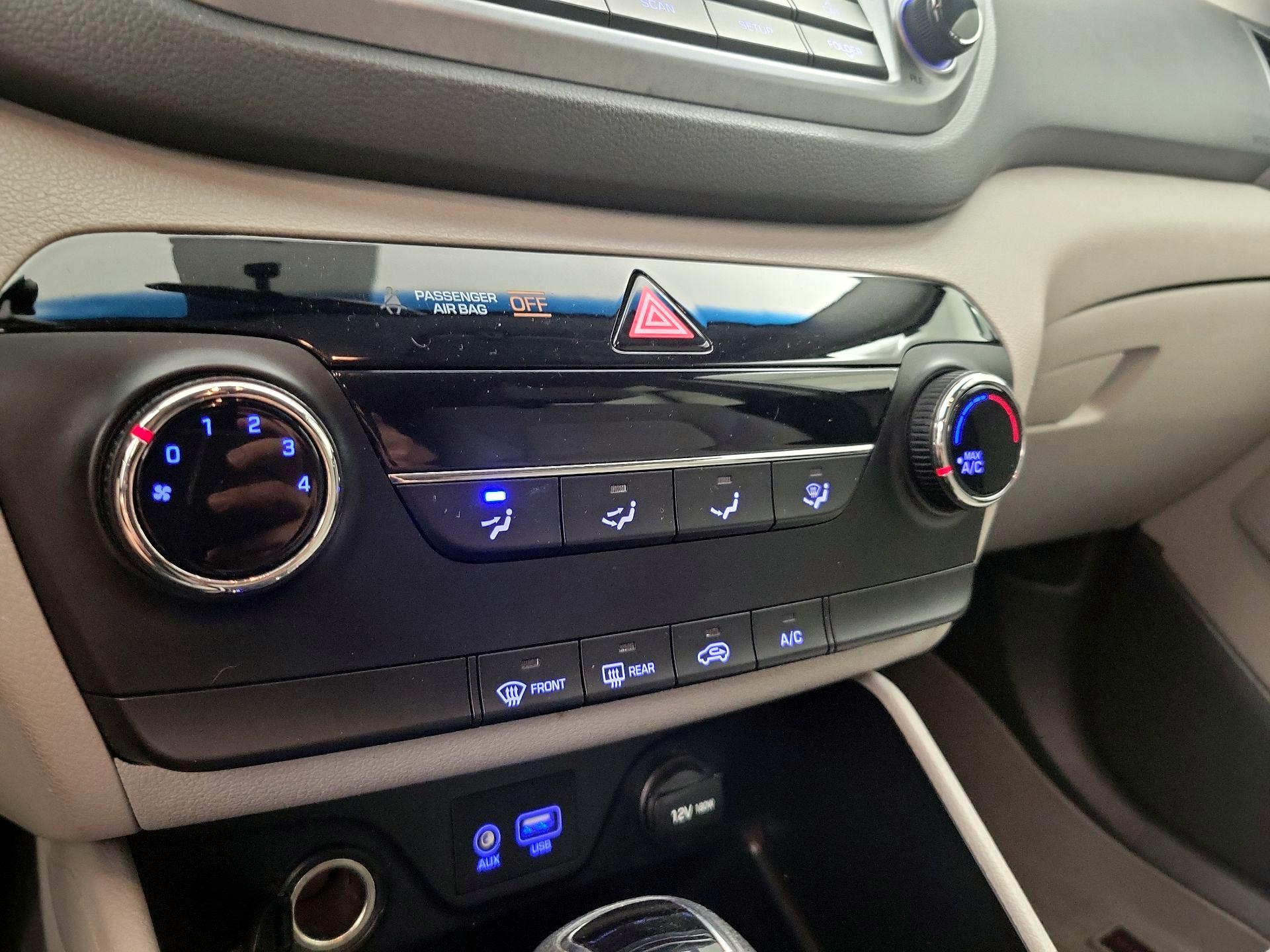 Thumbnail: 2016 Hyundai Tucson - 16