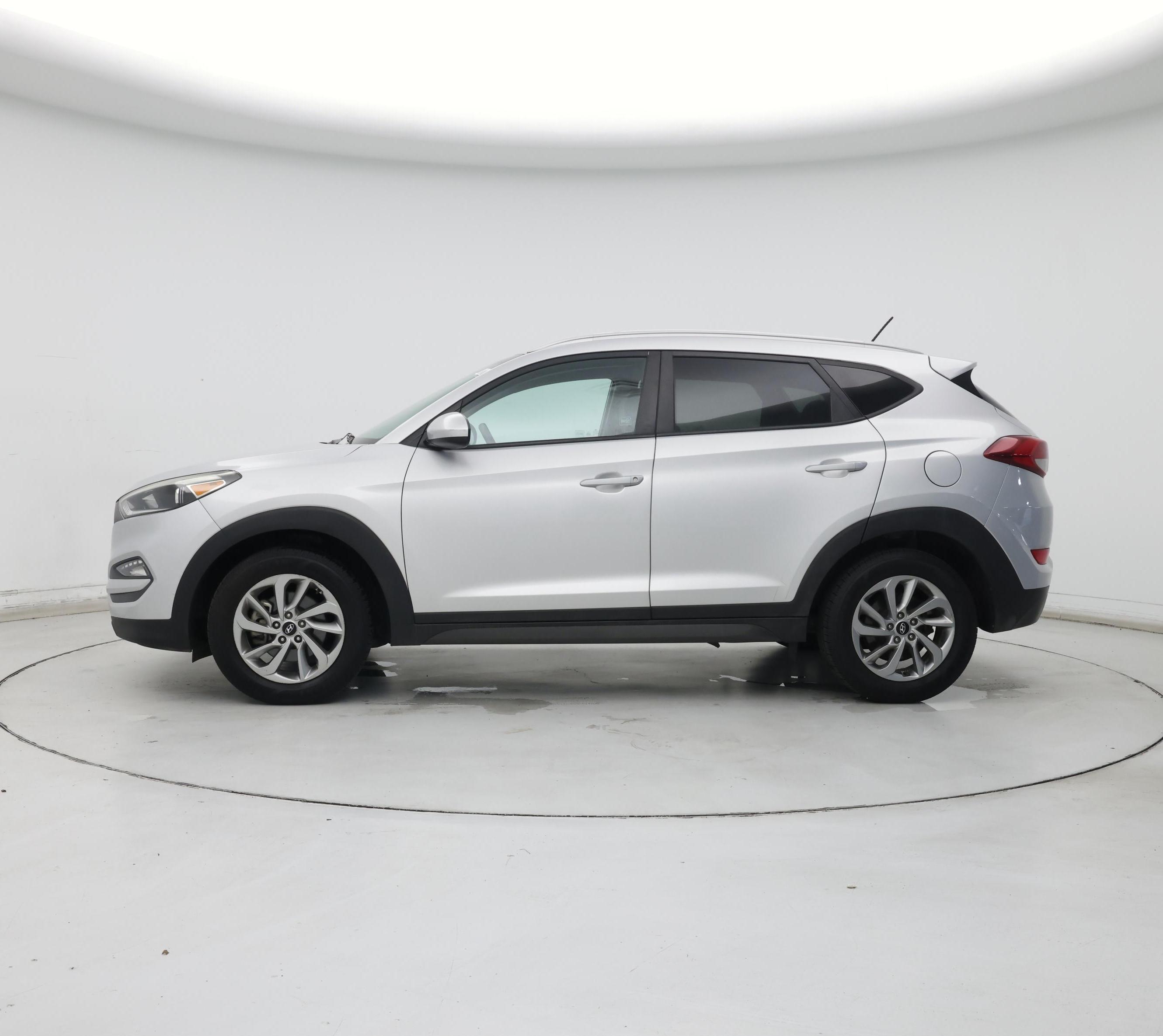 Thumbnail: 2016 Hyundai Tucson - 3