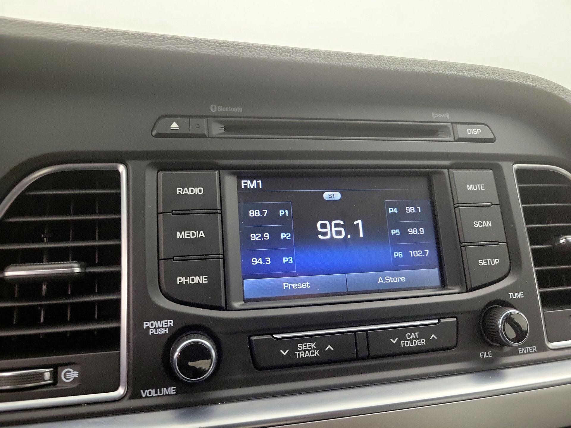Thumbnail: 2015 Hyundai Sonata - 15