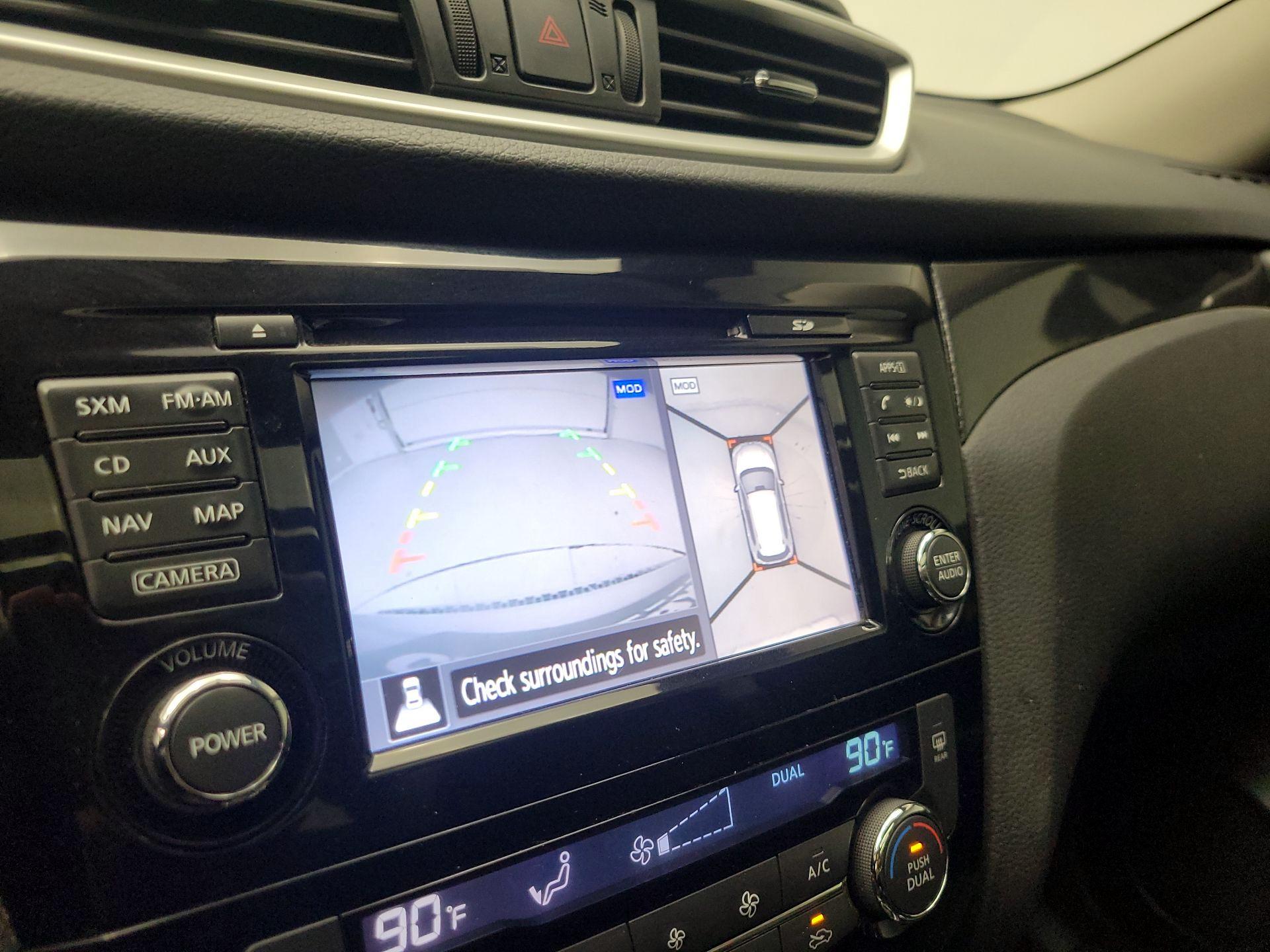 Thumbnail: 2015 Nissan Rogue - 15