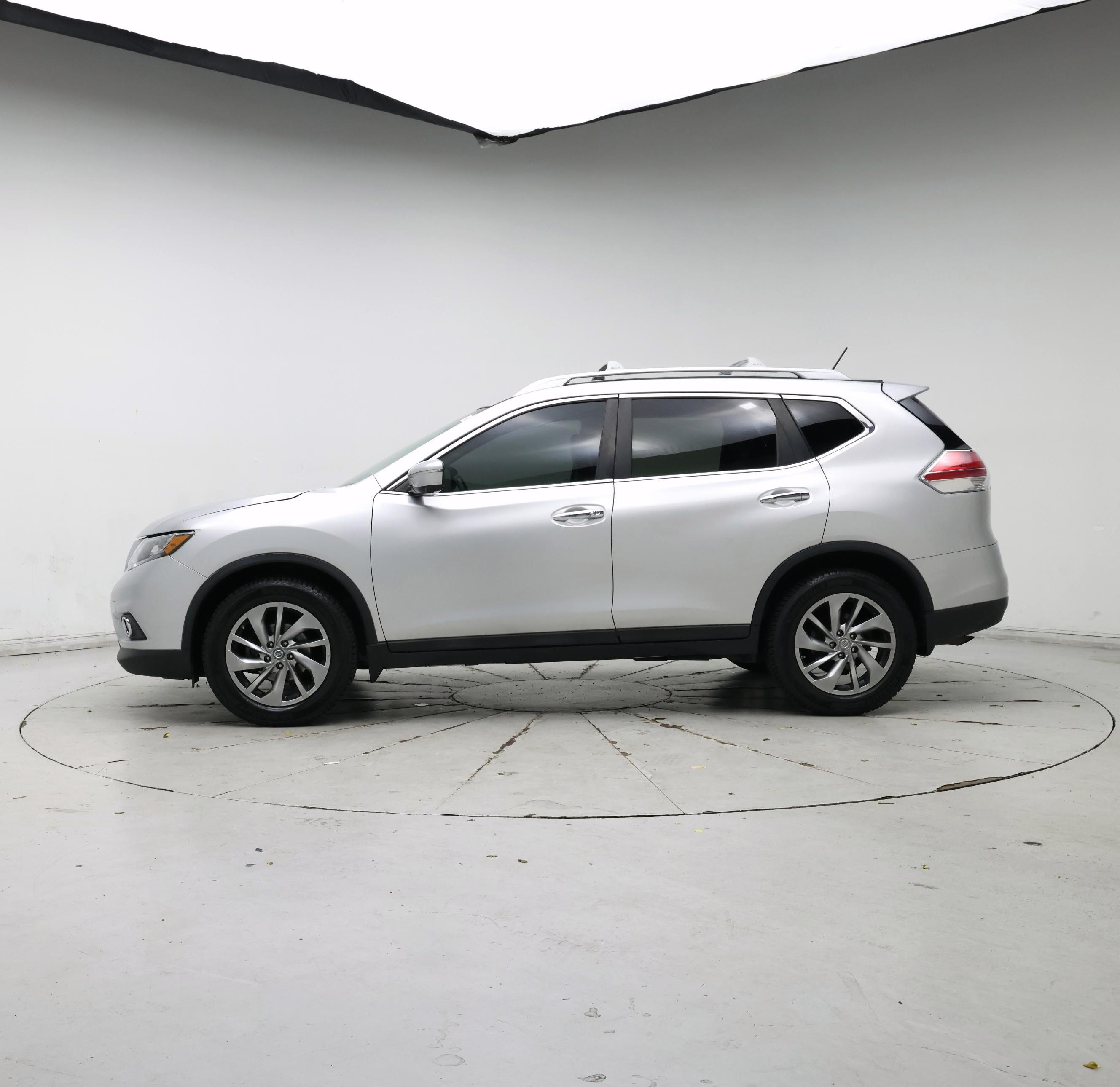 Thumbnail: 2015 Nissan Rogue - 3