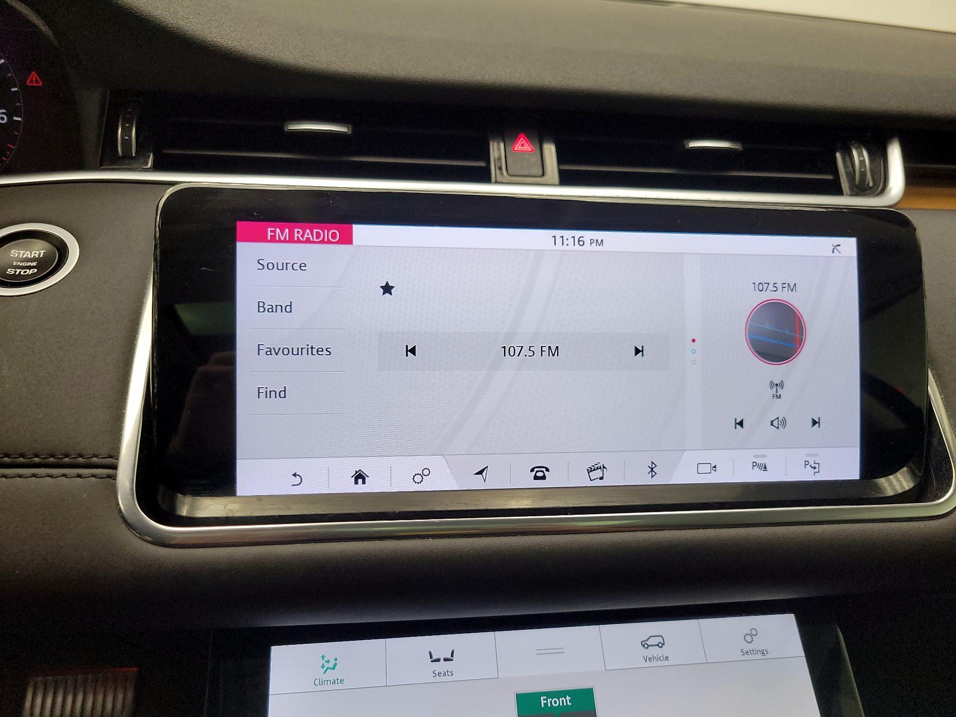 Thumbnail: 2020 Land Rover Range Rover Evoque - 16