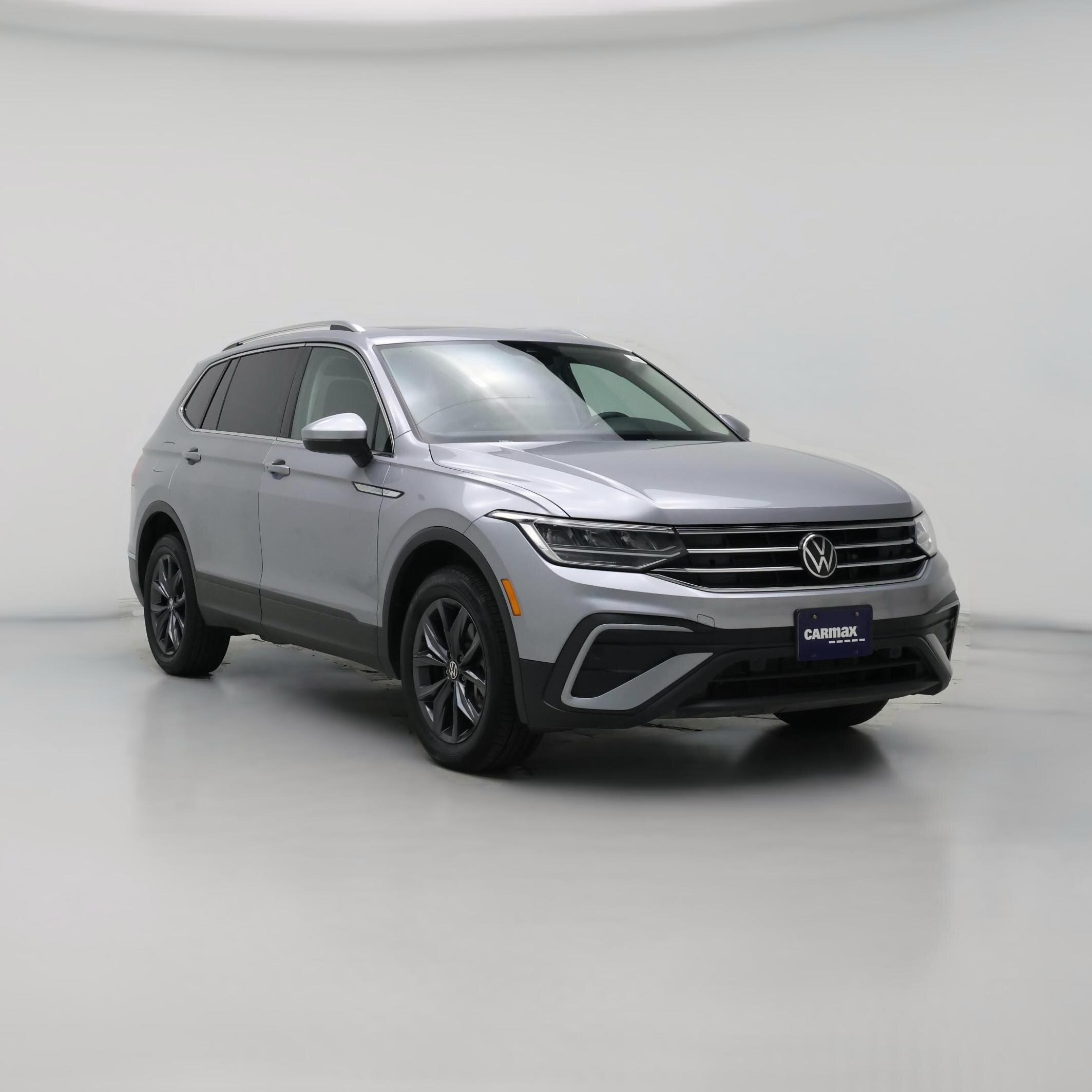 Thumbnail: 2022 Volkswagen Tiguan - 1