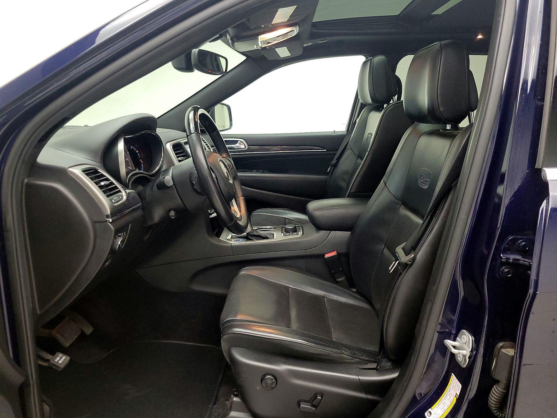 Thumbnail: 2018 Jeep Grand Cherokee - 11