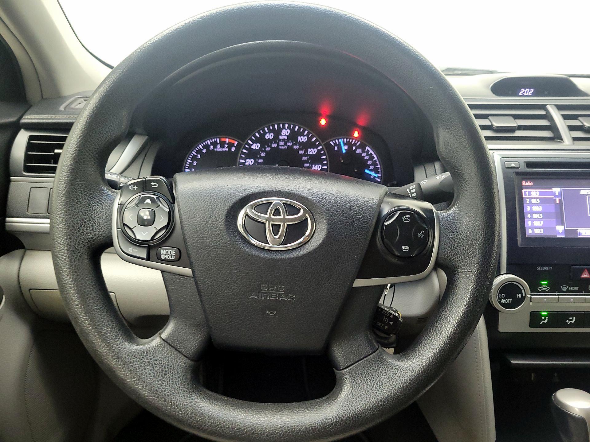 Thumbnail: 2014 Toyota Camry - 10
