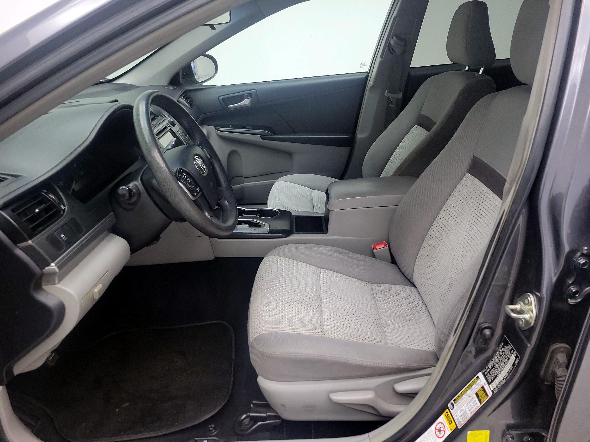 Thumbnail: 2014 Toyota Camry - 11