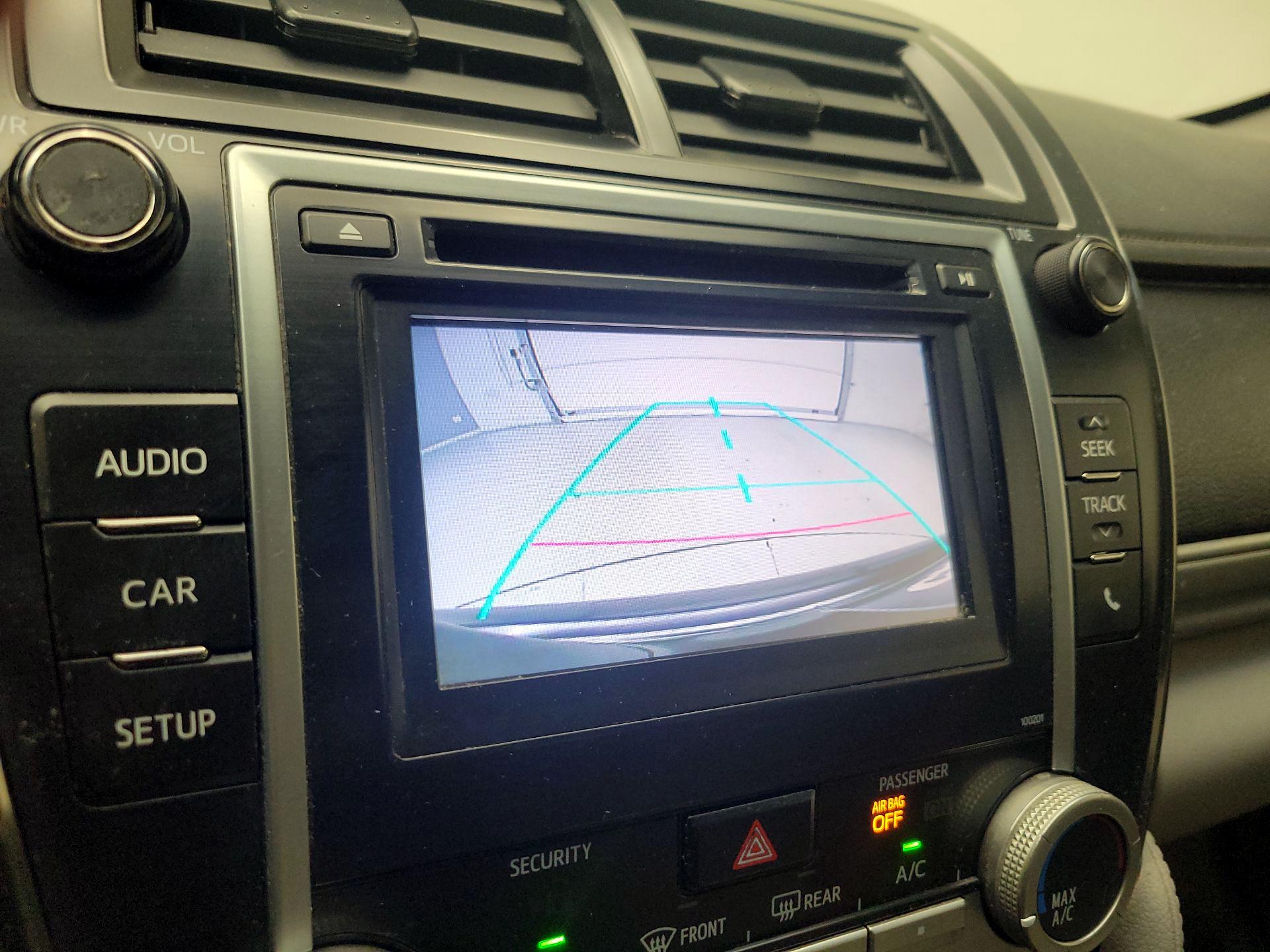 Thumbnail: 2014 Toyota Camry - 14
