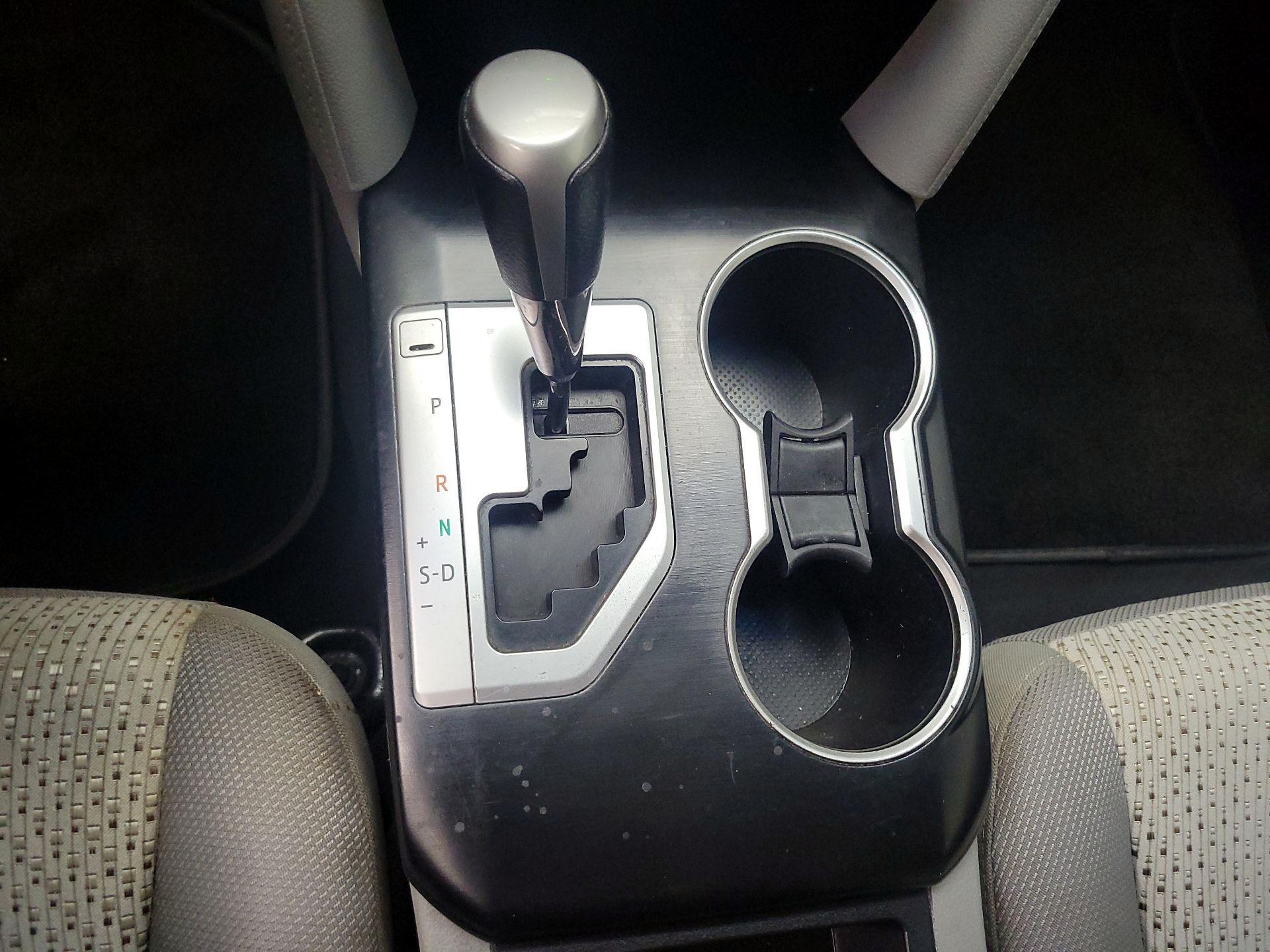 Thumbnail: 2014 Toyota Camry - 17