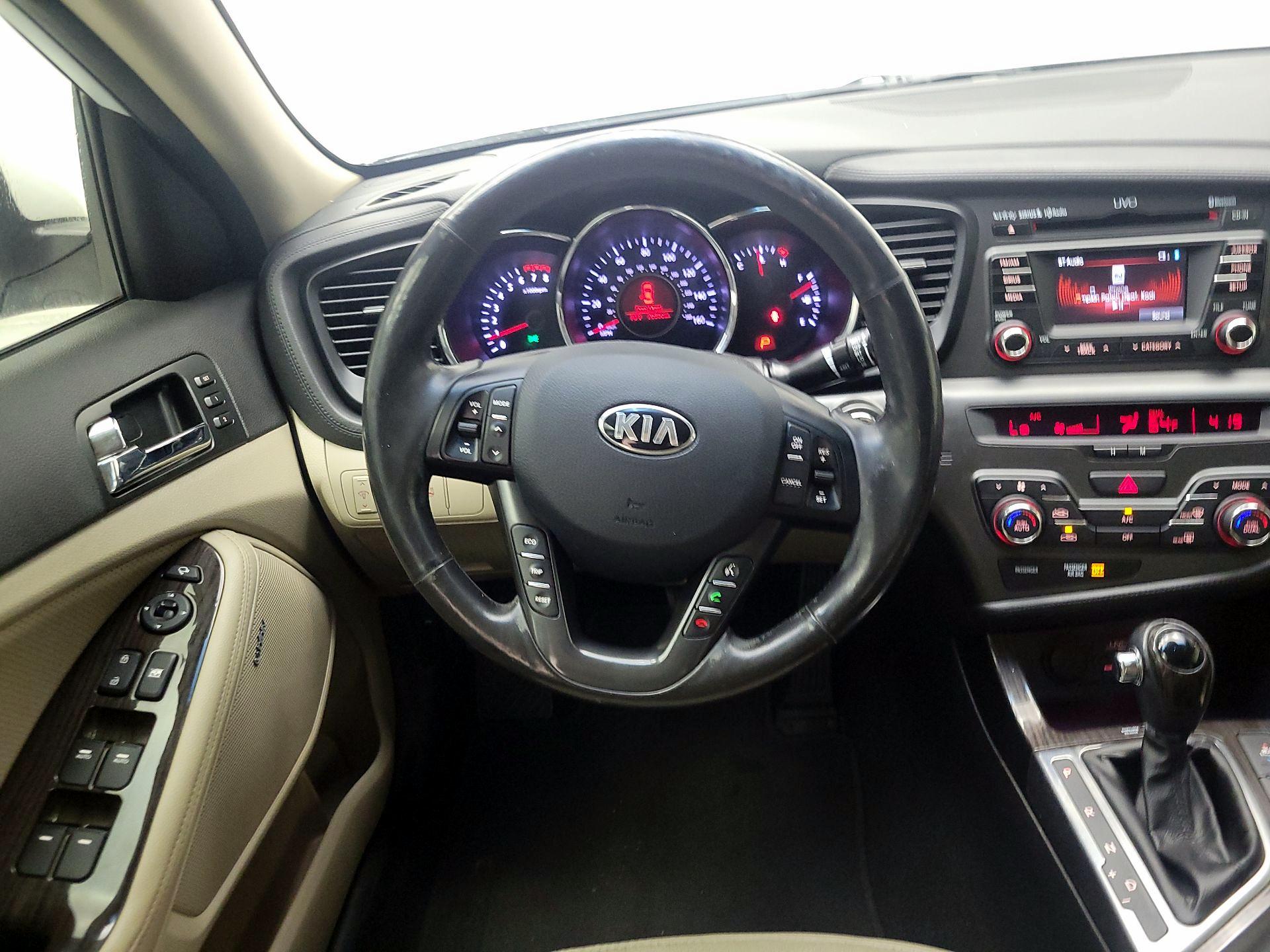 Thumbnail: 2013 Kia Optima - 10