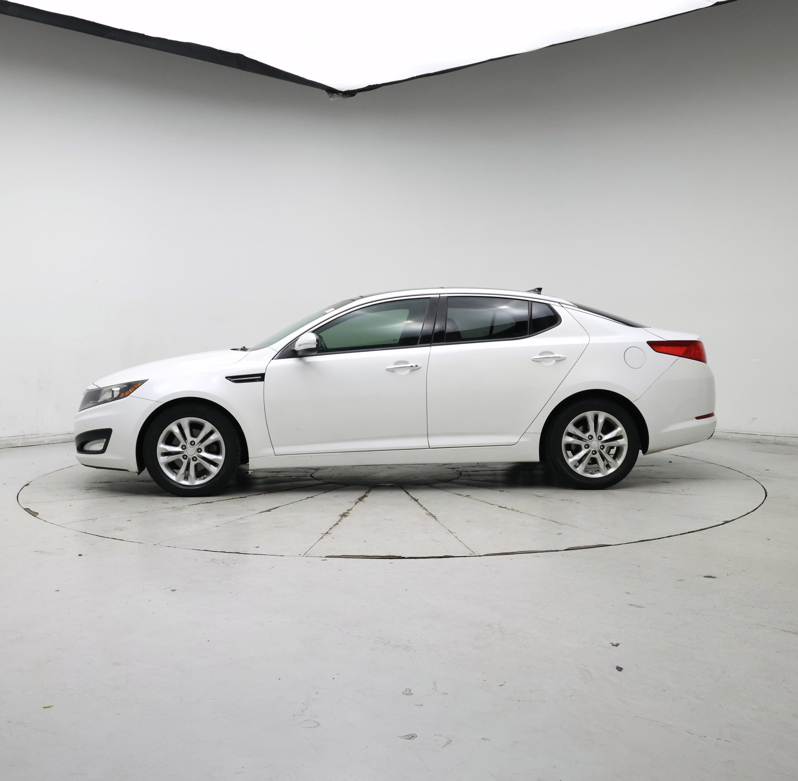 Thumbnail: 2013 Kia Optima - 3