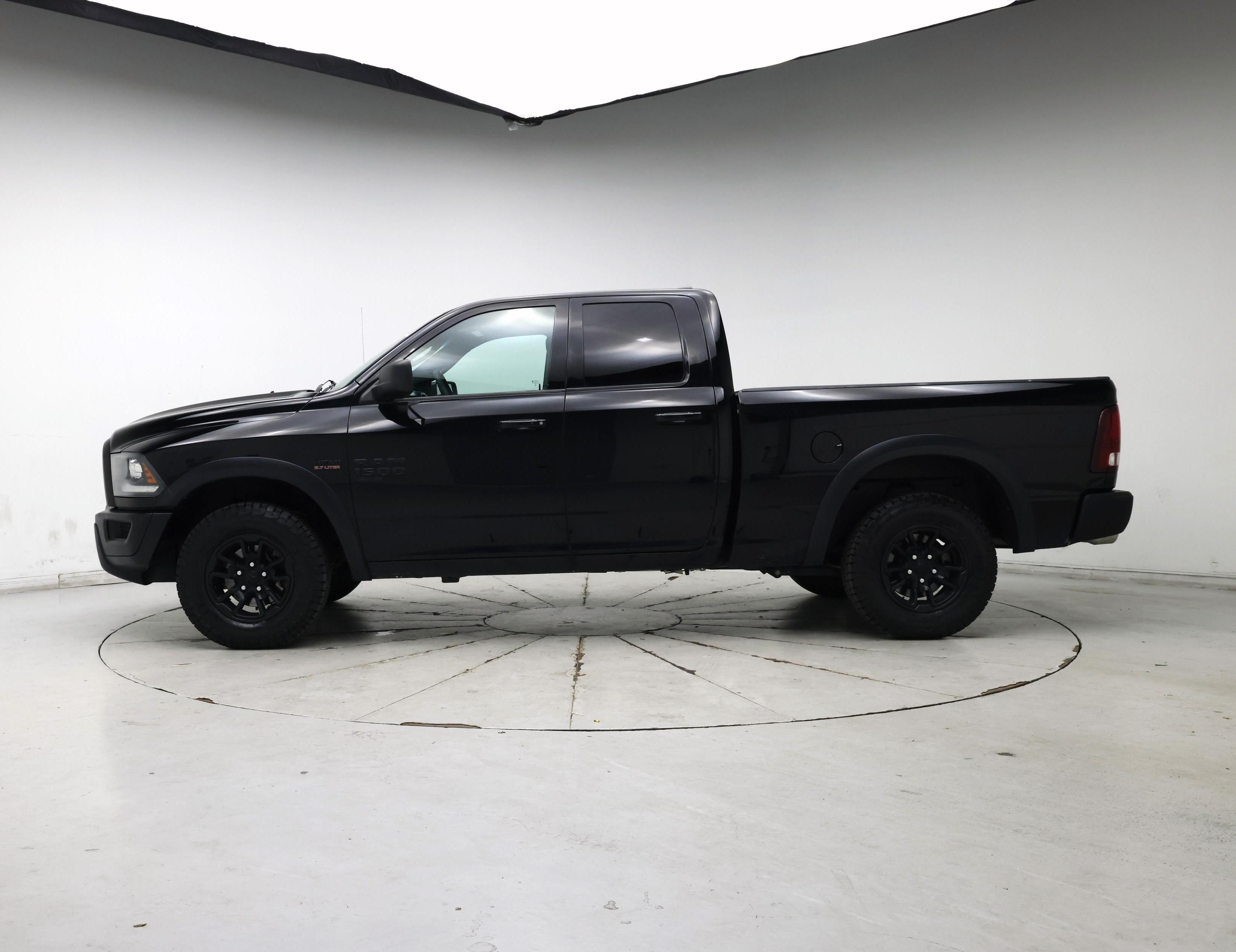 Thumbnail: 2021 RAM 1500 Classic - 3
