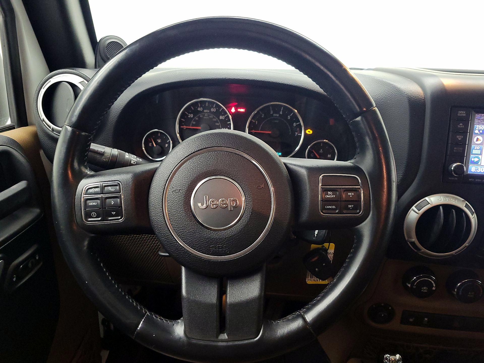 Thumbnail: 2014 Jeep Wrangler - 10