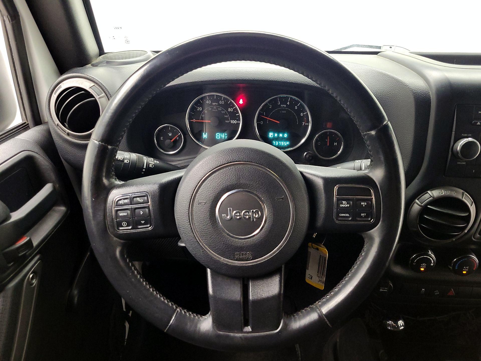 Thumbnail: 2016 Jeep Wrangler - 10