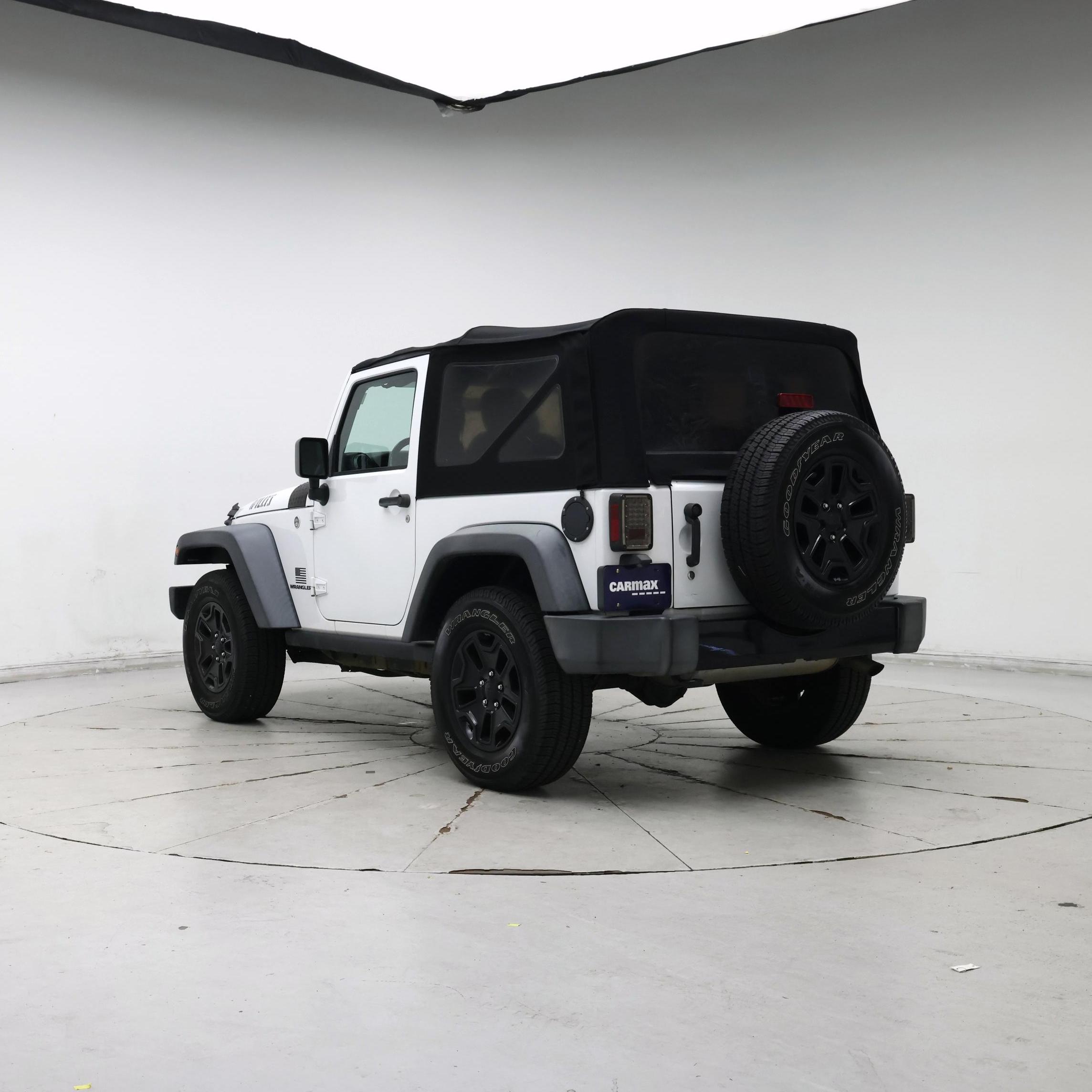 Thumbnail: 2016 Jeep Wrangler - 2