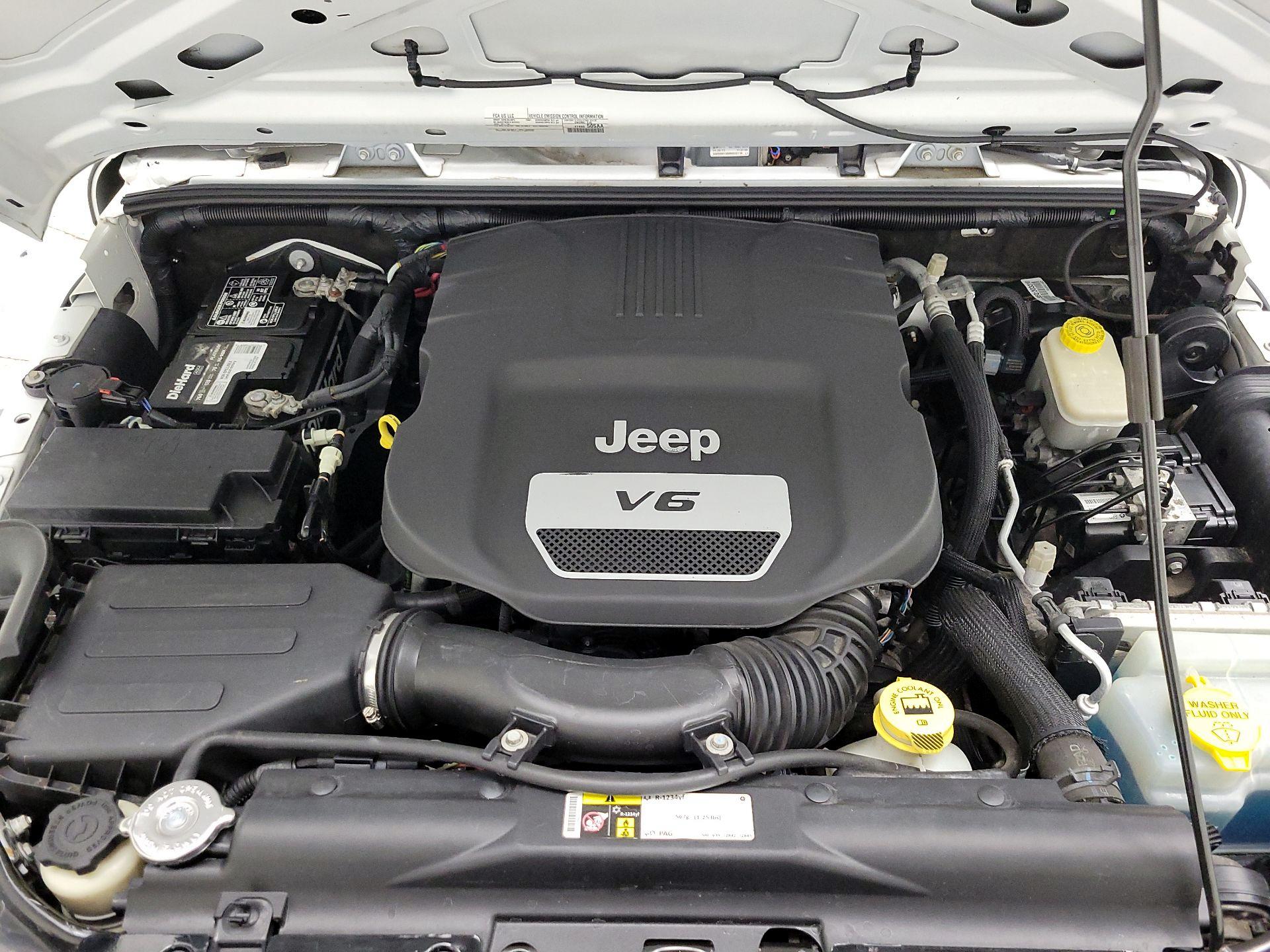 Thumbnail: 2016 Jeep Wrangler - 19