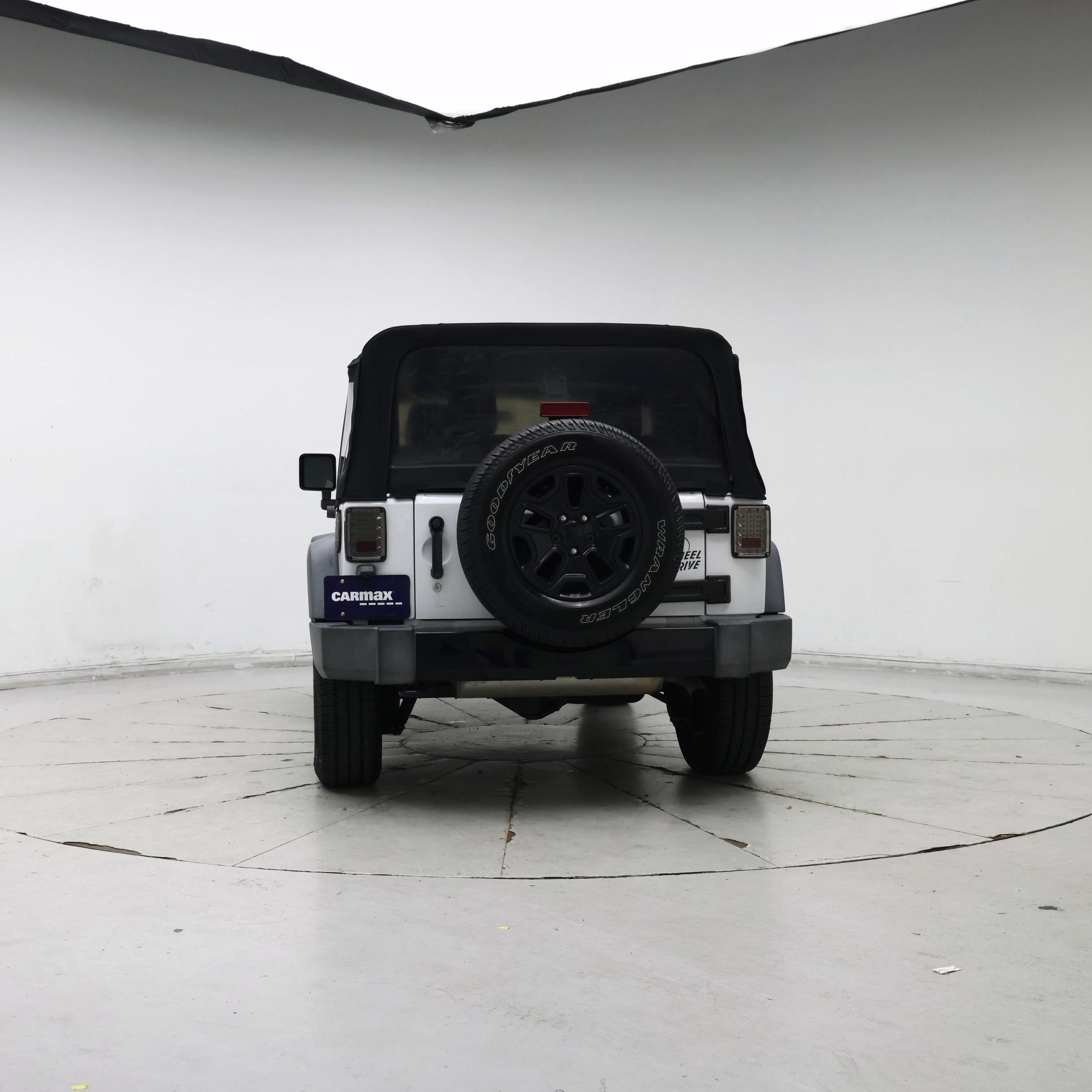 Thumbnail: 2016 Jeep Wrangler - 6