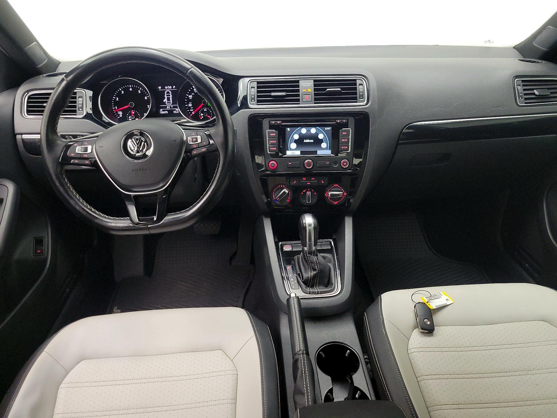Thumbnail: 2015 Volkswagen Jetta - 9