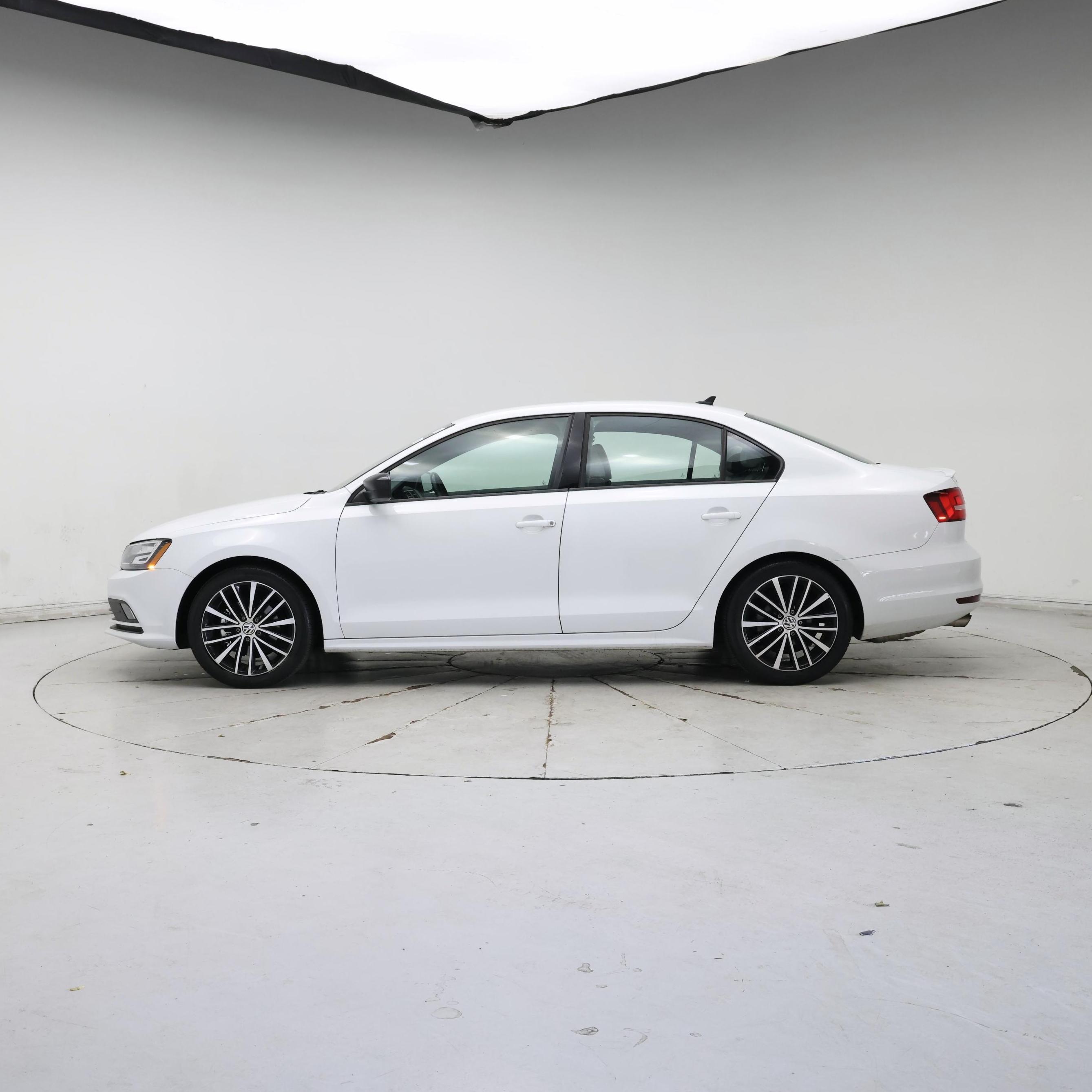 Thumbnail: 2015 Volkswagen Jetta - 3
