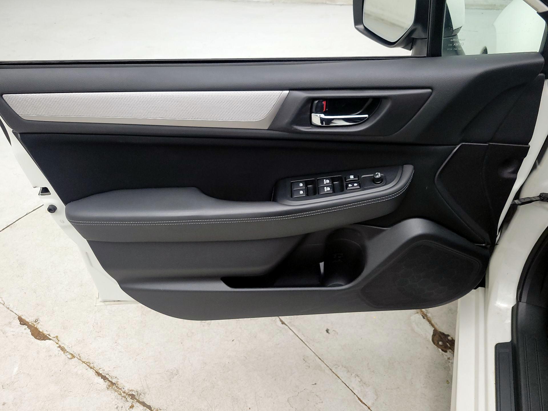 Thumbnail: 2015 Subaru Legacy - 12