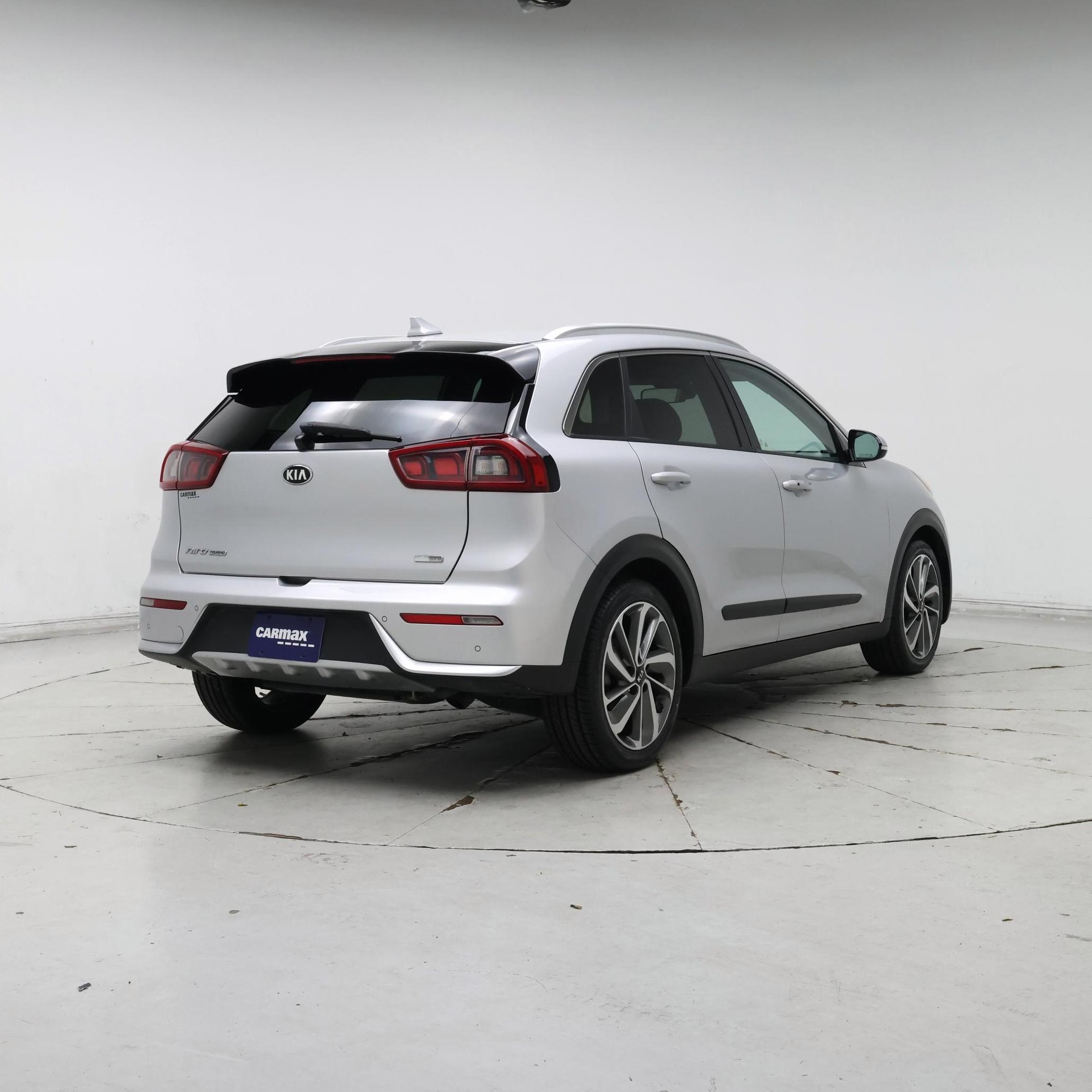 Thumbnail: 2017 Kia Niro - 8