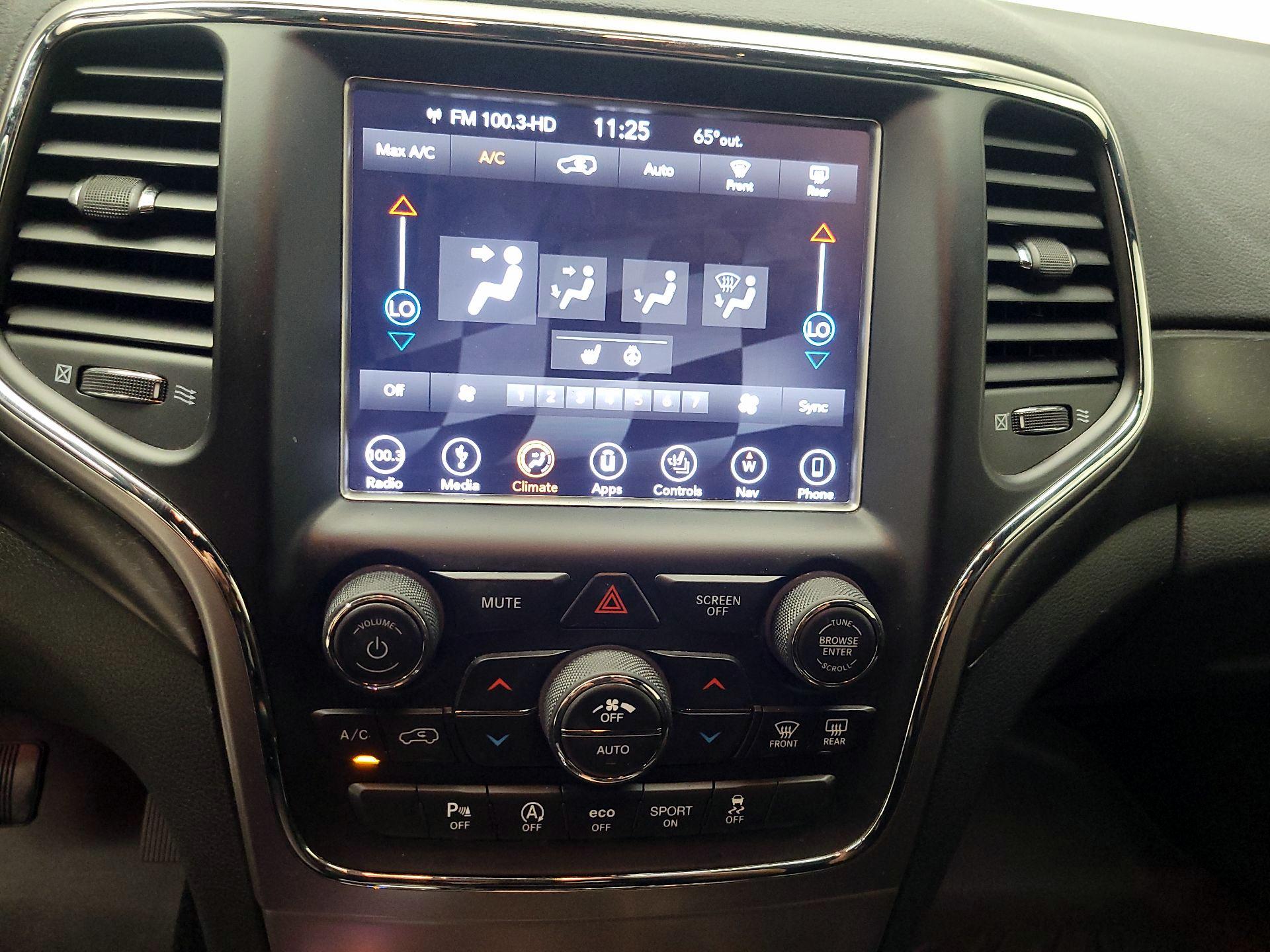Thumbnail: 2018 Jeep Grand Cherokee - 17