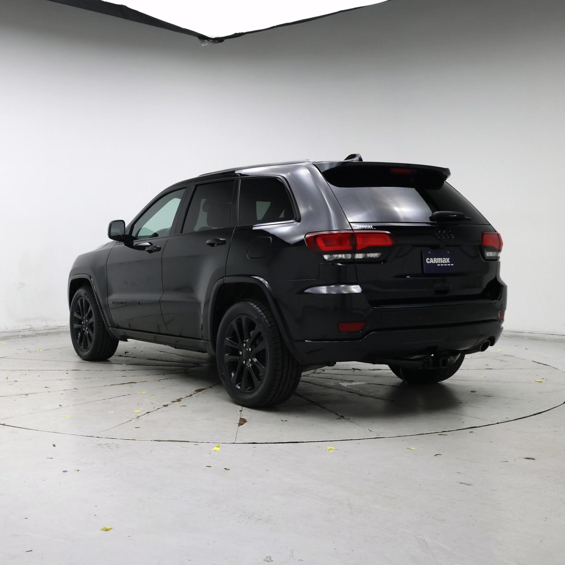 Thumbnail: 2018 Jeep Grand Cherokee - 2